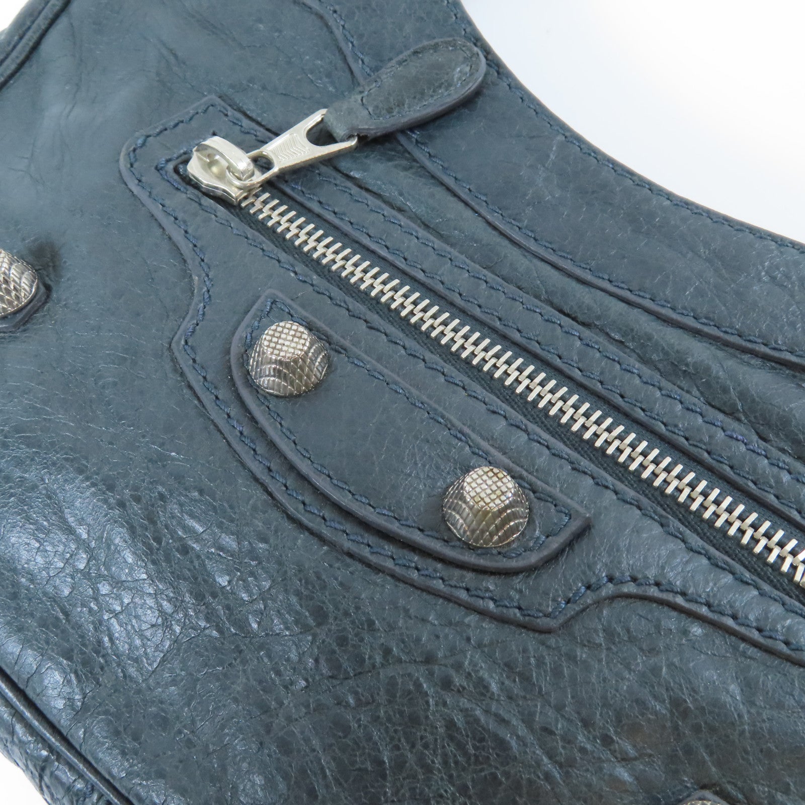 BALENCIAGA 牛皮皮革Gaint Hip銀扣肩背袋深灰色