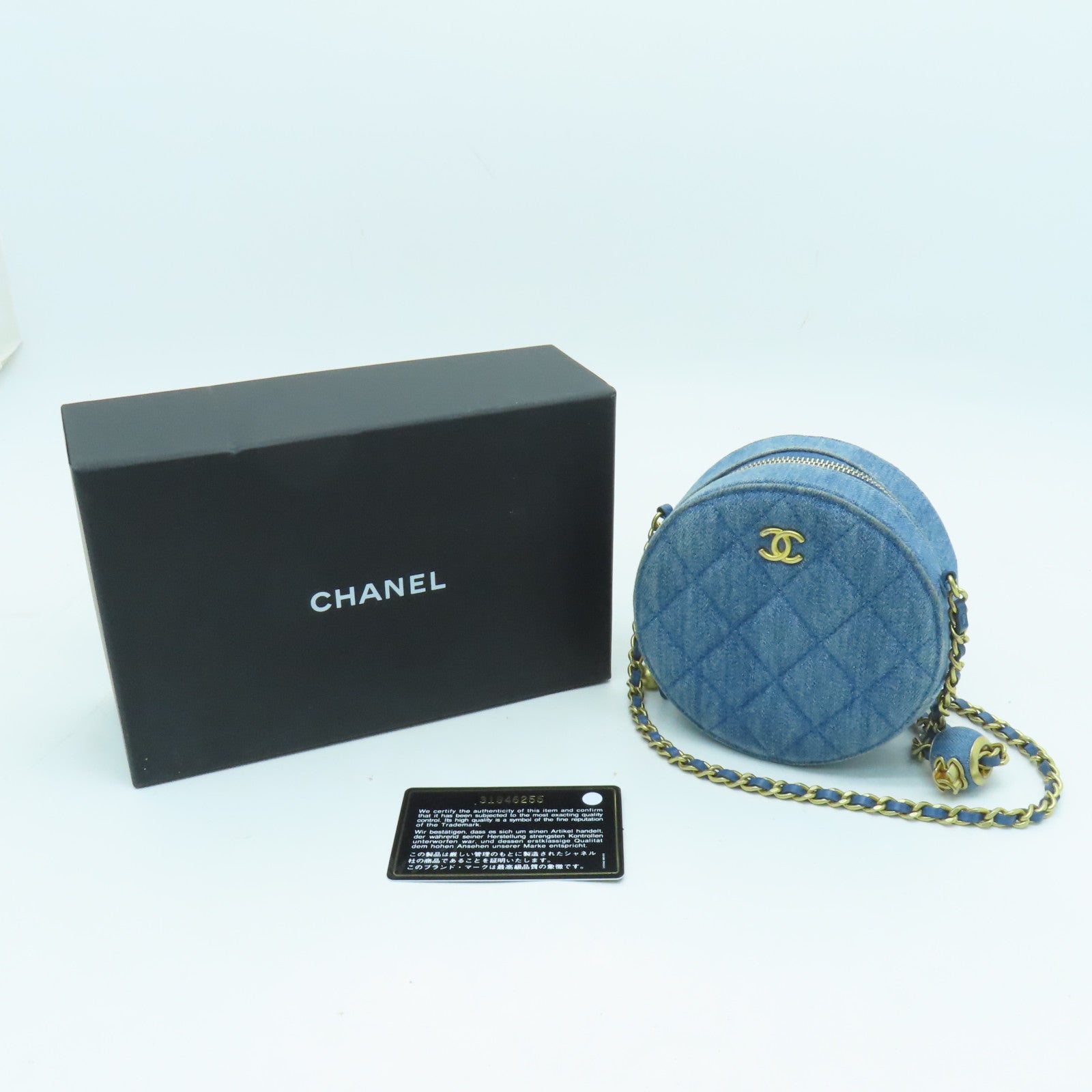 CHANEL 菱格牛仔布Chain Shoulder金扣链带肩背袋蓝色