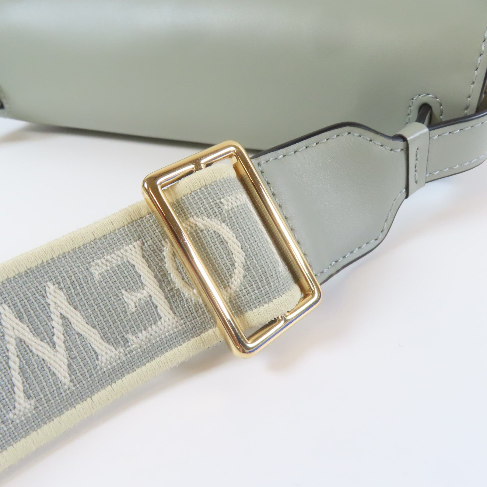 LOEWE 牛皮皮革Small Gate Bag金扣肩背袋灰色