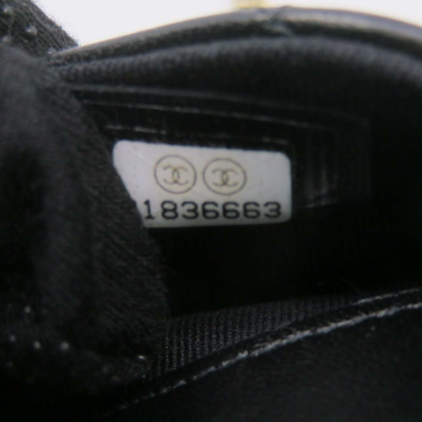 CHANEL 菱格羊皮皮革Chain Shoulder金扣链带肩背袋黑色