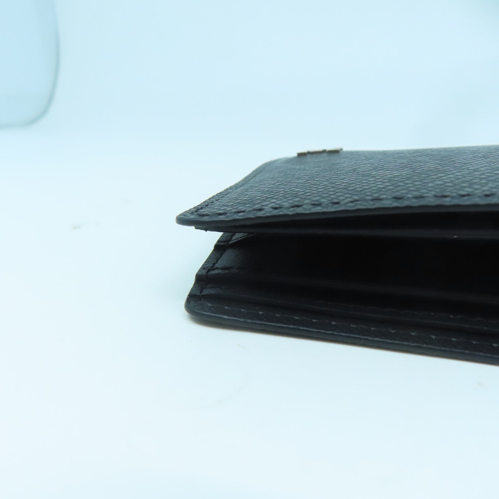 LOUIS VUITTON Taiga Multiple Wallet銀扣錢包黑色