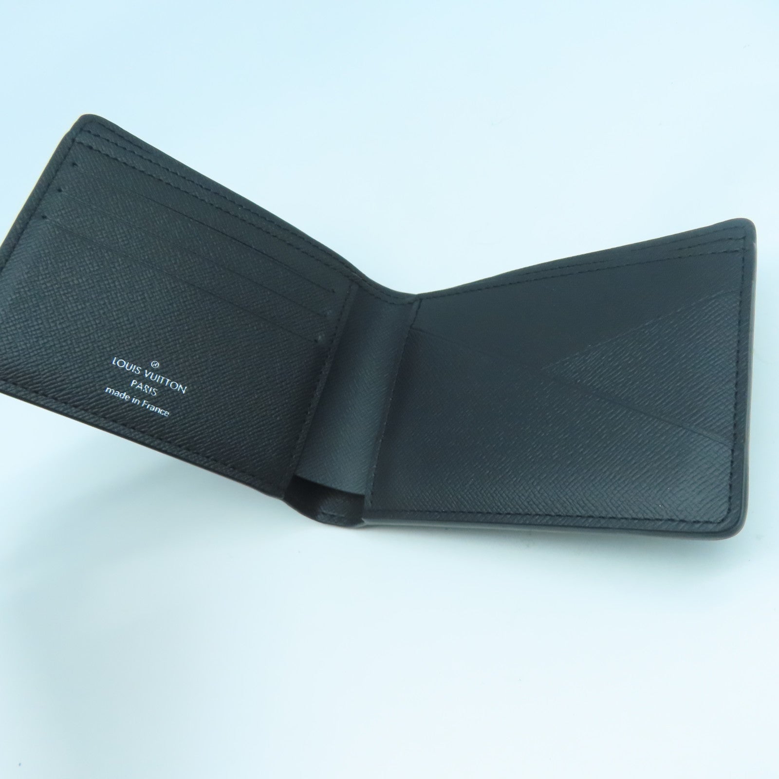 LOUIS VUITTON Taiga Multiple Wallet銀扣錢包黑色