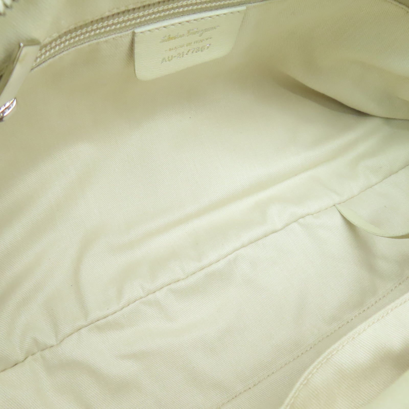 Salvatore Ferragamo 牛皮皮革Hand Bag手挽袋白色