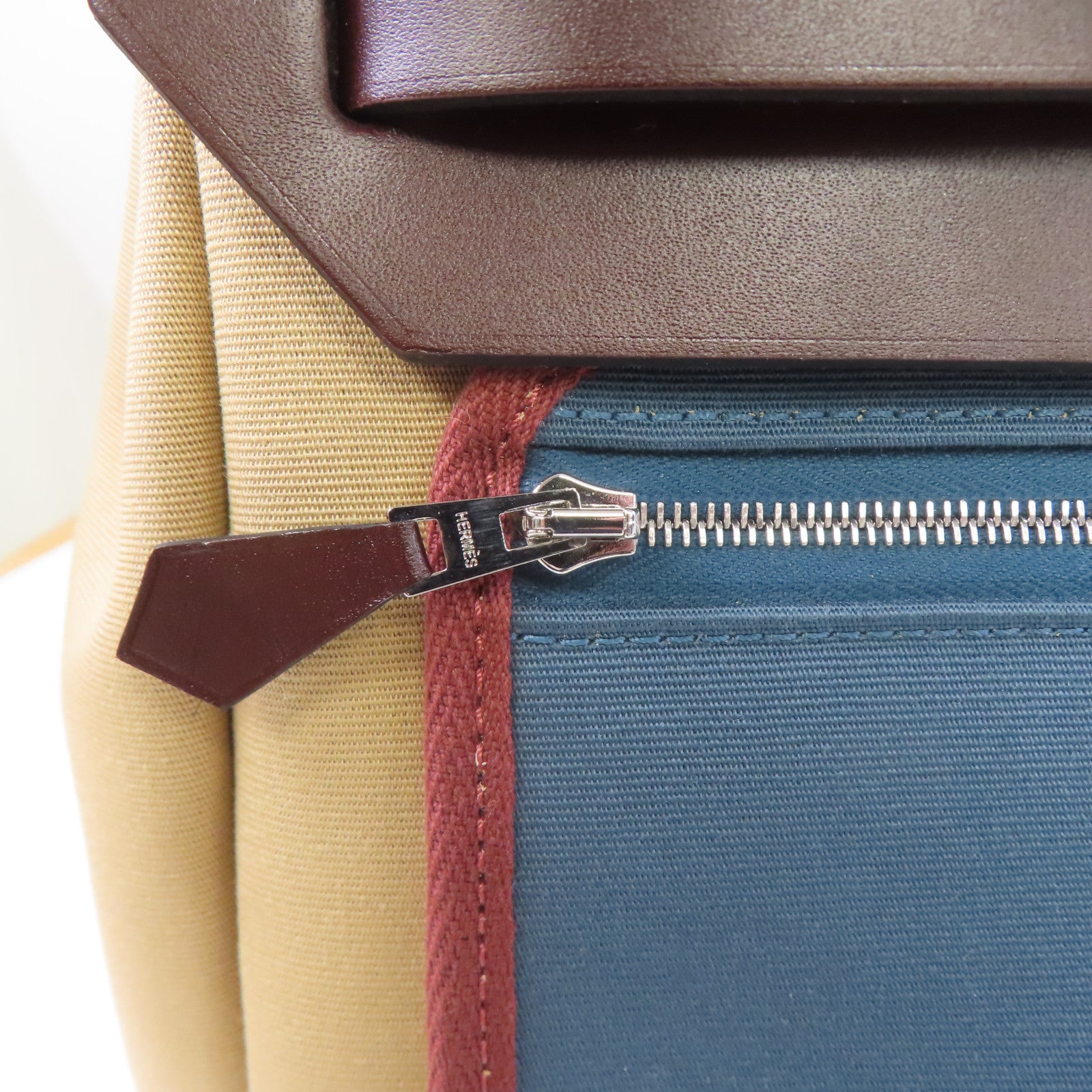 HERMES 帆布Herbag PM銀扣手挽肩背兩用袋風衣卡其色