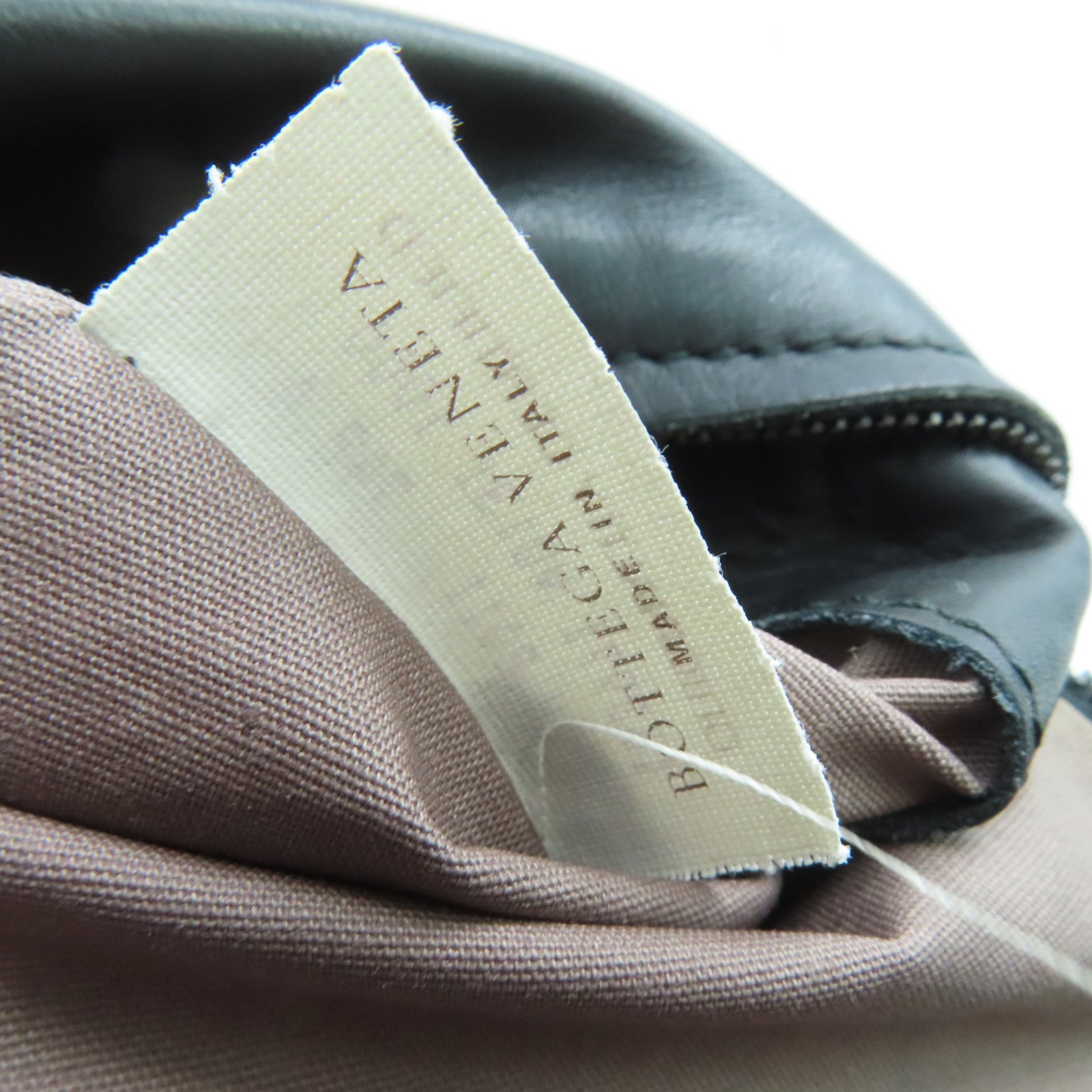BOTTEGA VENETA 織紋牛皮皮革Shoulder Bag肩背袋黑色
