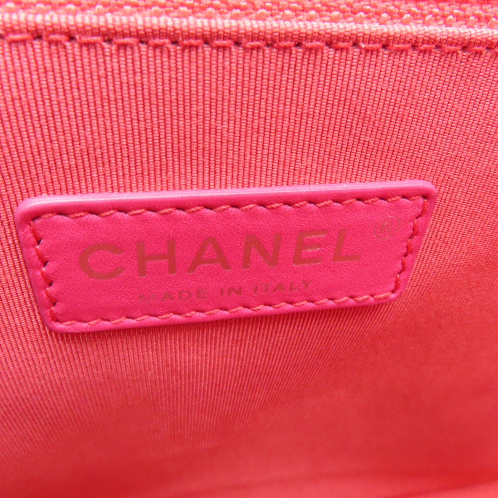 CHANEL 菱格漆皮皮革Boy 30銀扣鏈帶肩背袋紅色