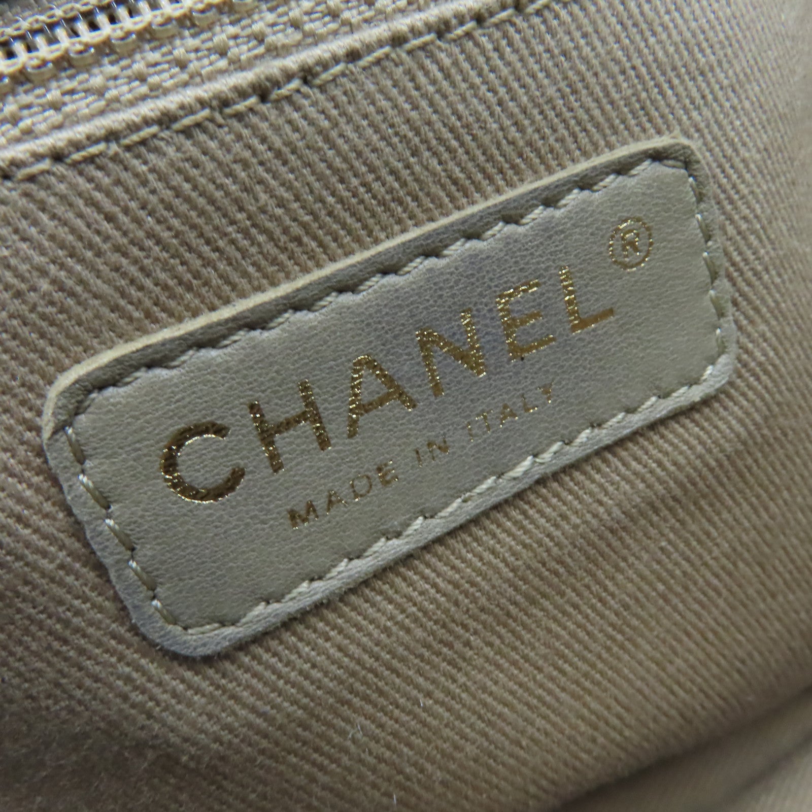 CHANEL 菱格Caviar皮革Chain Shoulder Bag金扣鏈帶肩背袋黑色