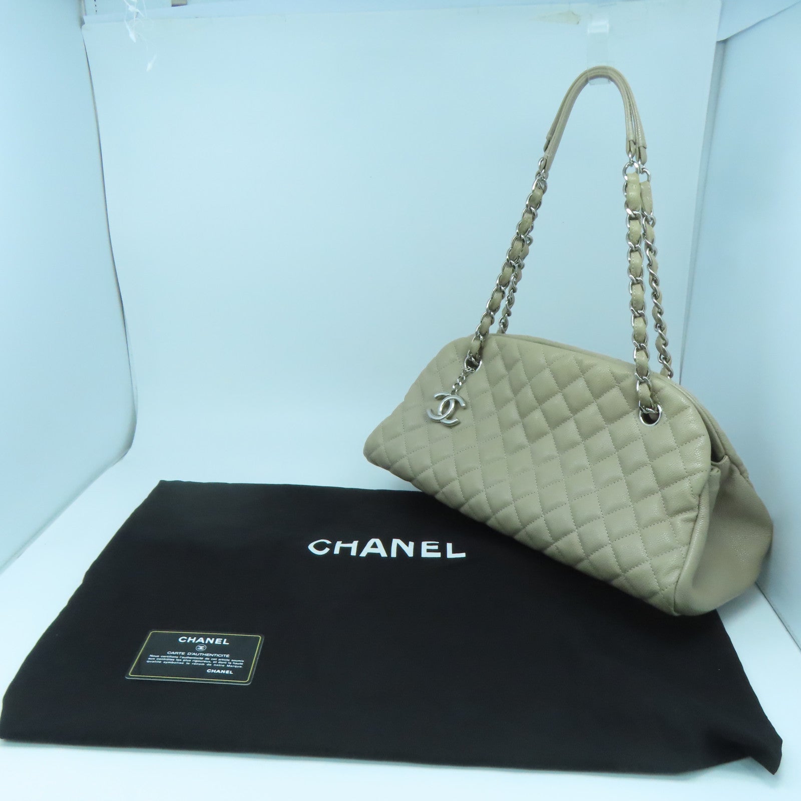 CHANEL rhombic cowhide leather Chain Shoulder silver buckle gray