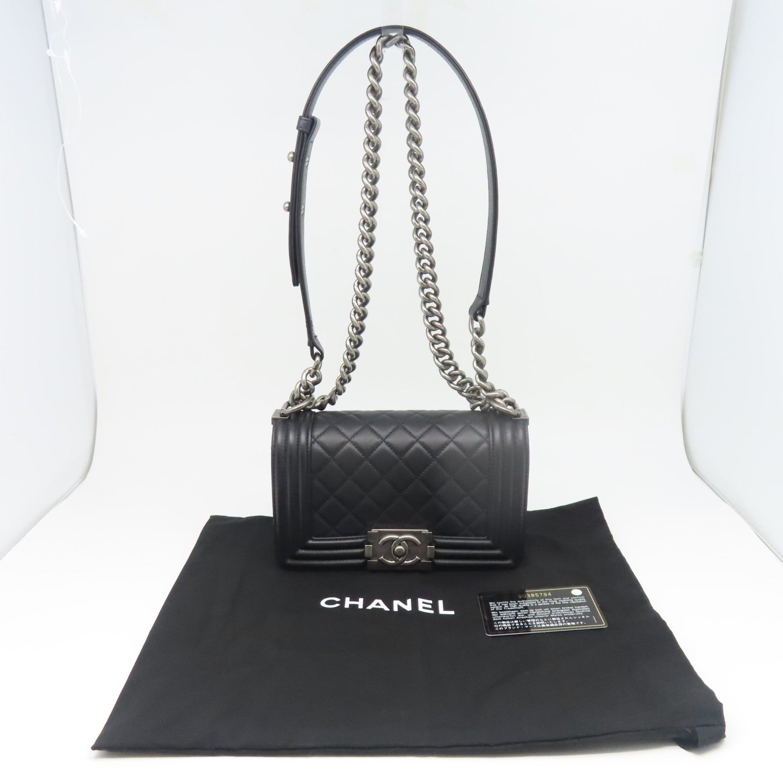 CHANEL 菱格羊皮皮革Boy Chanel銀扣鏈帶肩背袋黑色