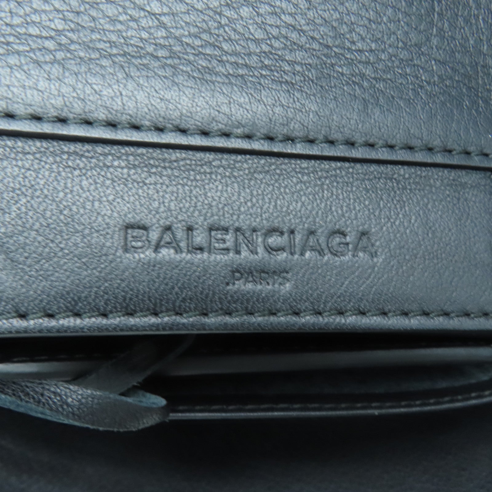 BALENCIAGA 羊皮皮革Clutch Bag银扣手拿包黑色
