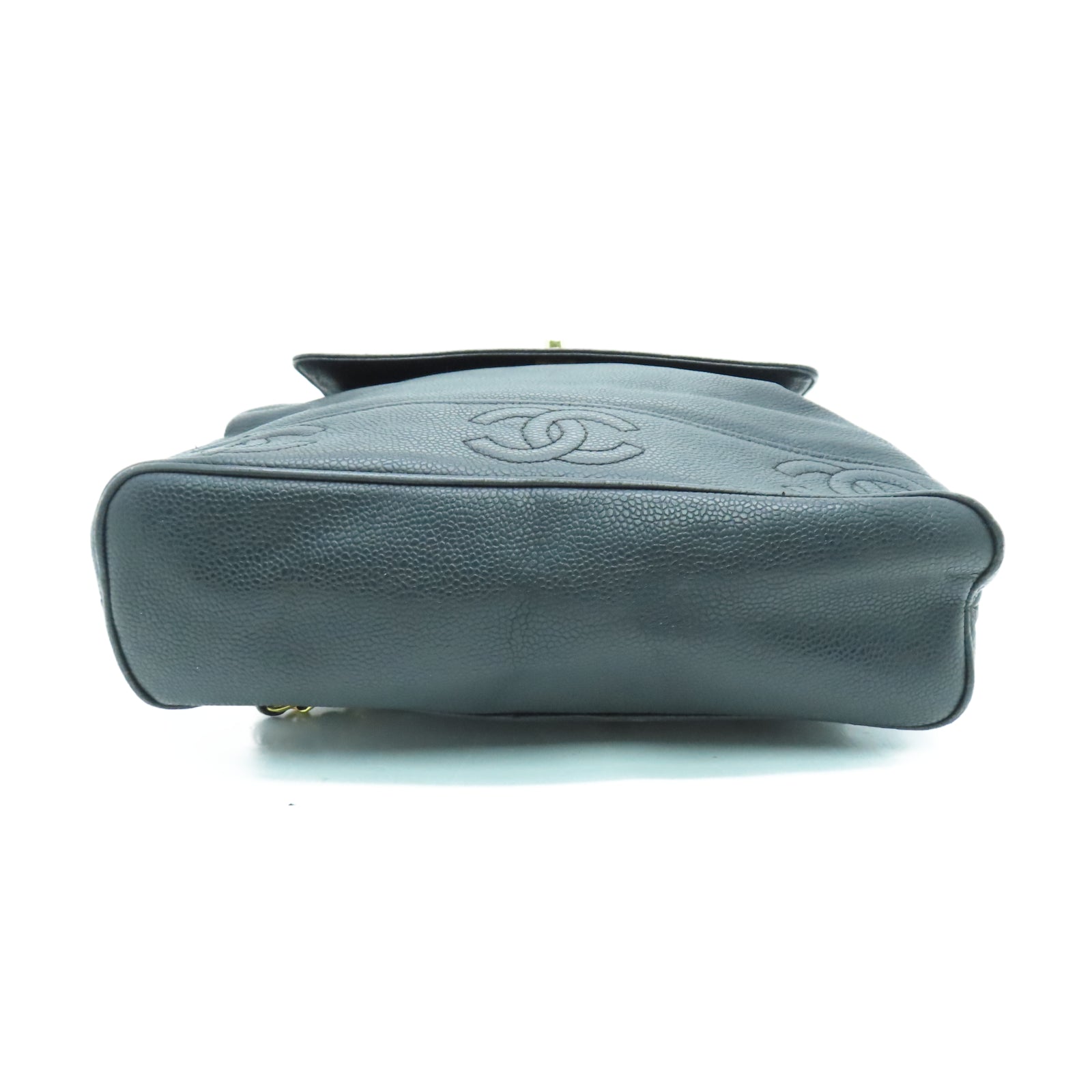 CHANEL Caviar皮革Vintage Backpack金扣鏈帶背包黑色