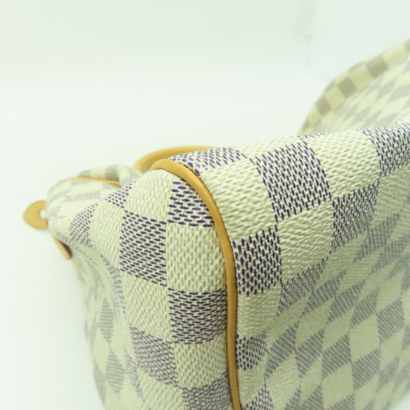 LOUIS VUITTON Damier Azur Speedy 25金扣手挽袋白色
