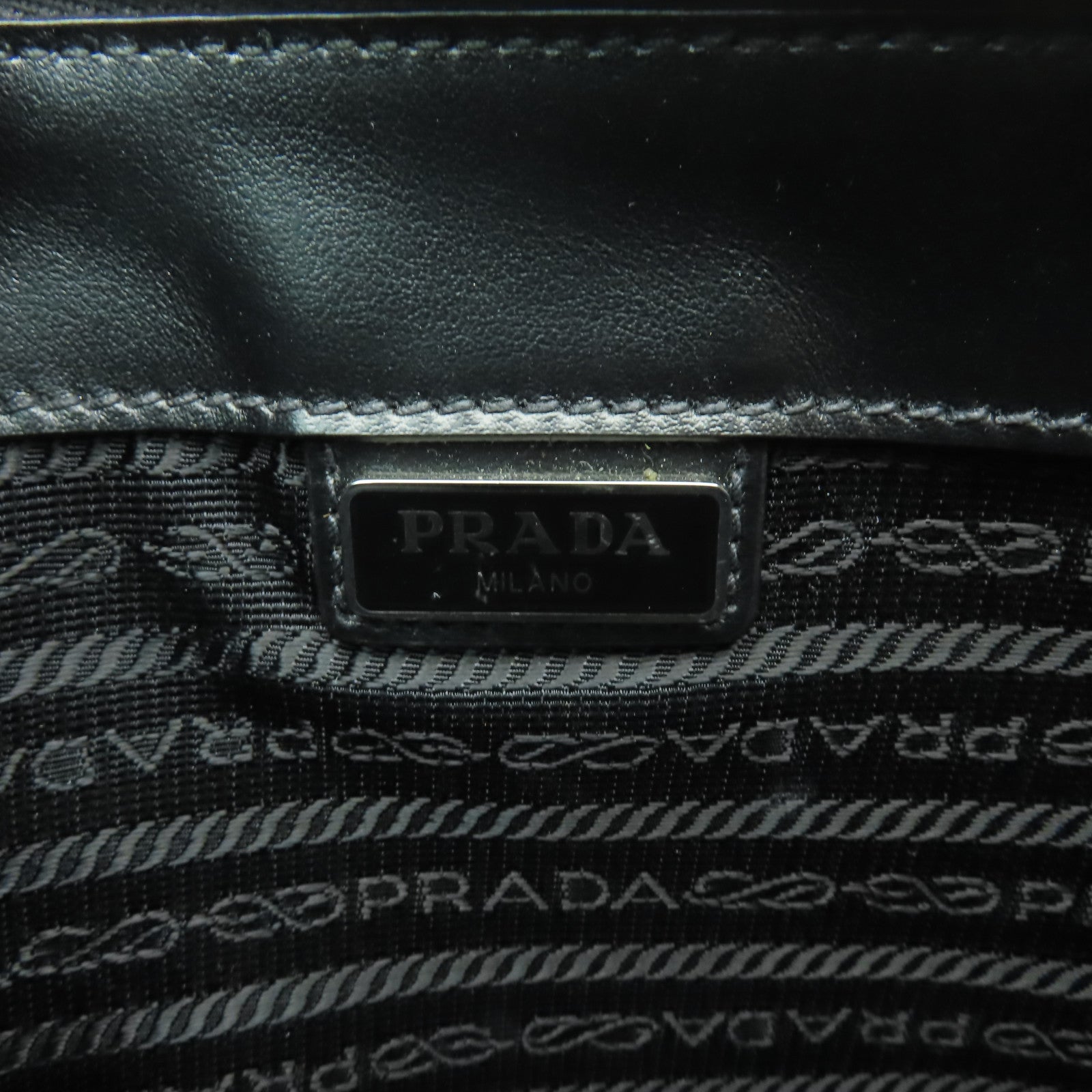 PRADA 牛皮皮革Clutch Bag銀扣手拿包黑色
