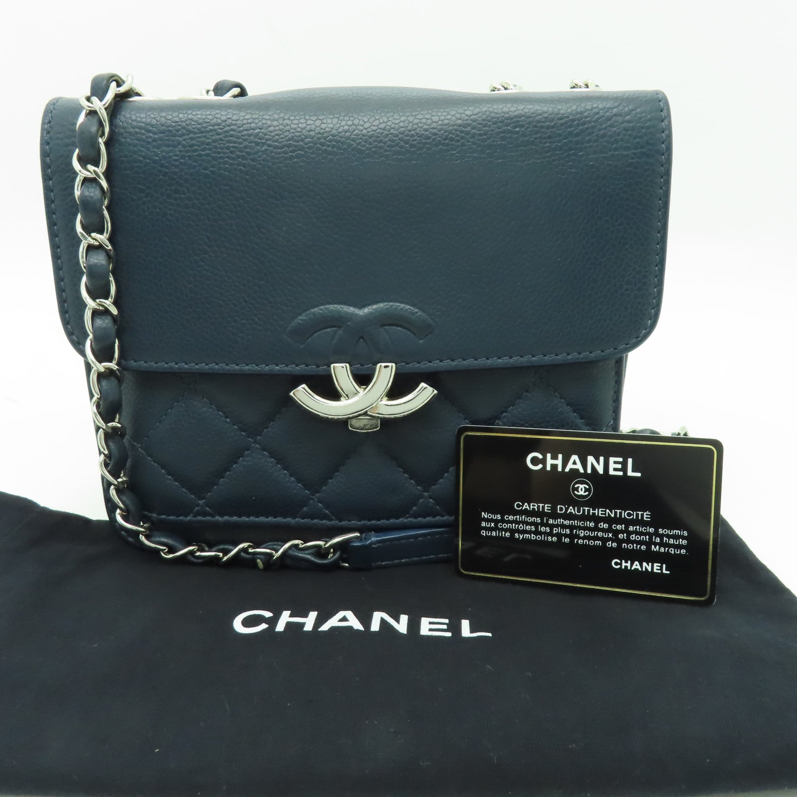 CHANEL 菱格Caviar皮革Chain Shoulder銀扣鏈帶肩背袋藍色