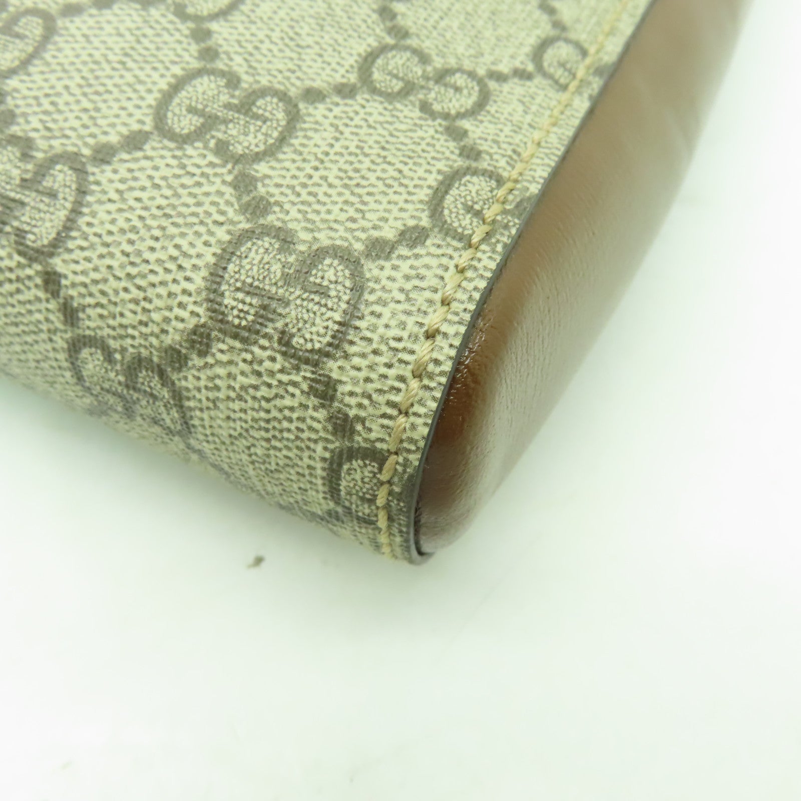 GUCCI 塗層帆布GG Supreme金扣肩背袋啡色