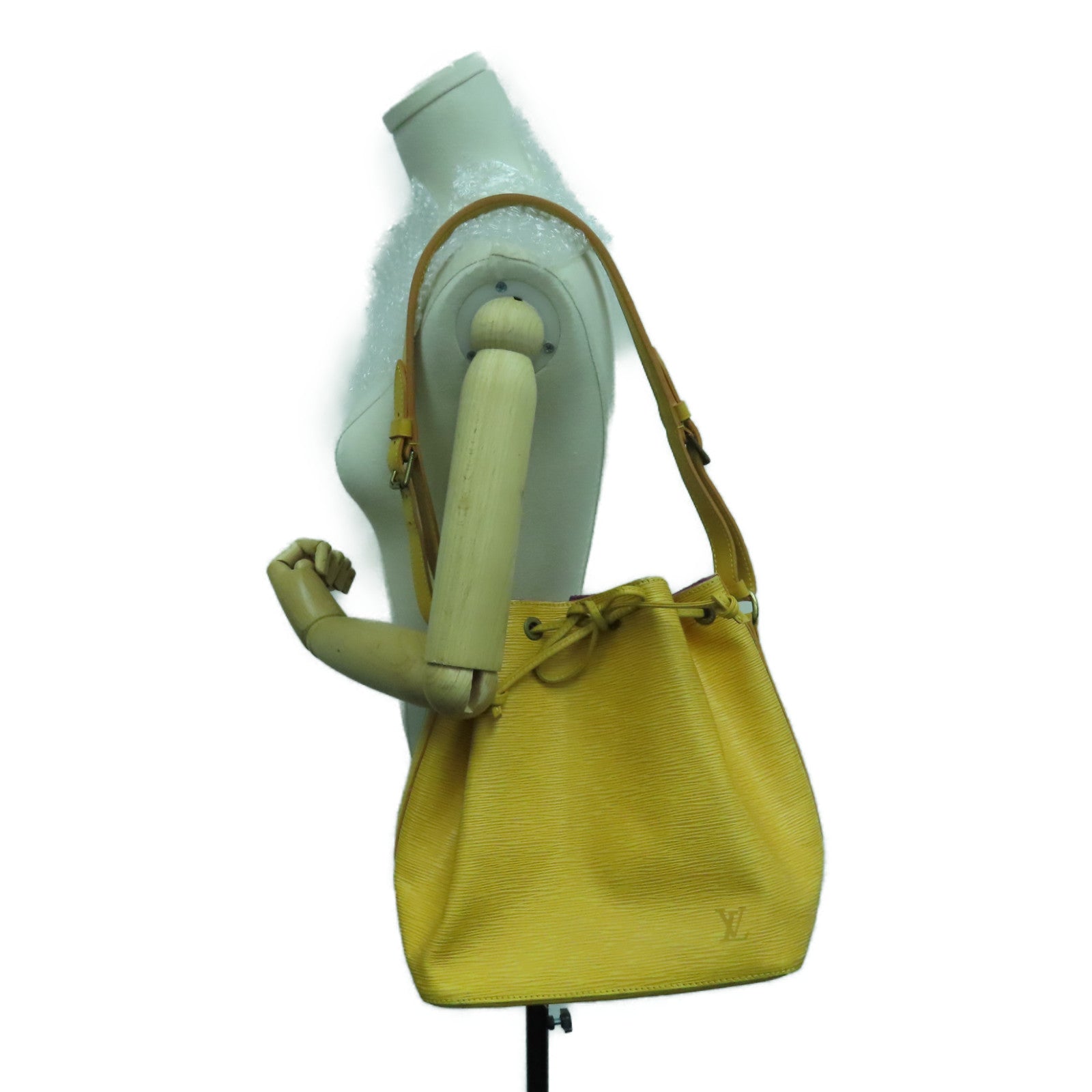 LOUIS VUITTON Epi Petit Noe Gold Buckle Shoulder Bag Yellow M44109