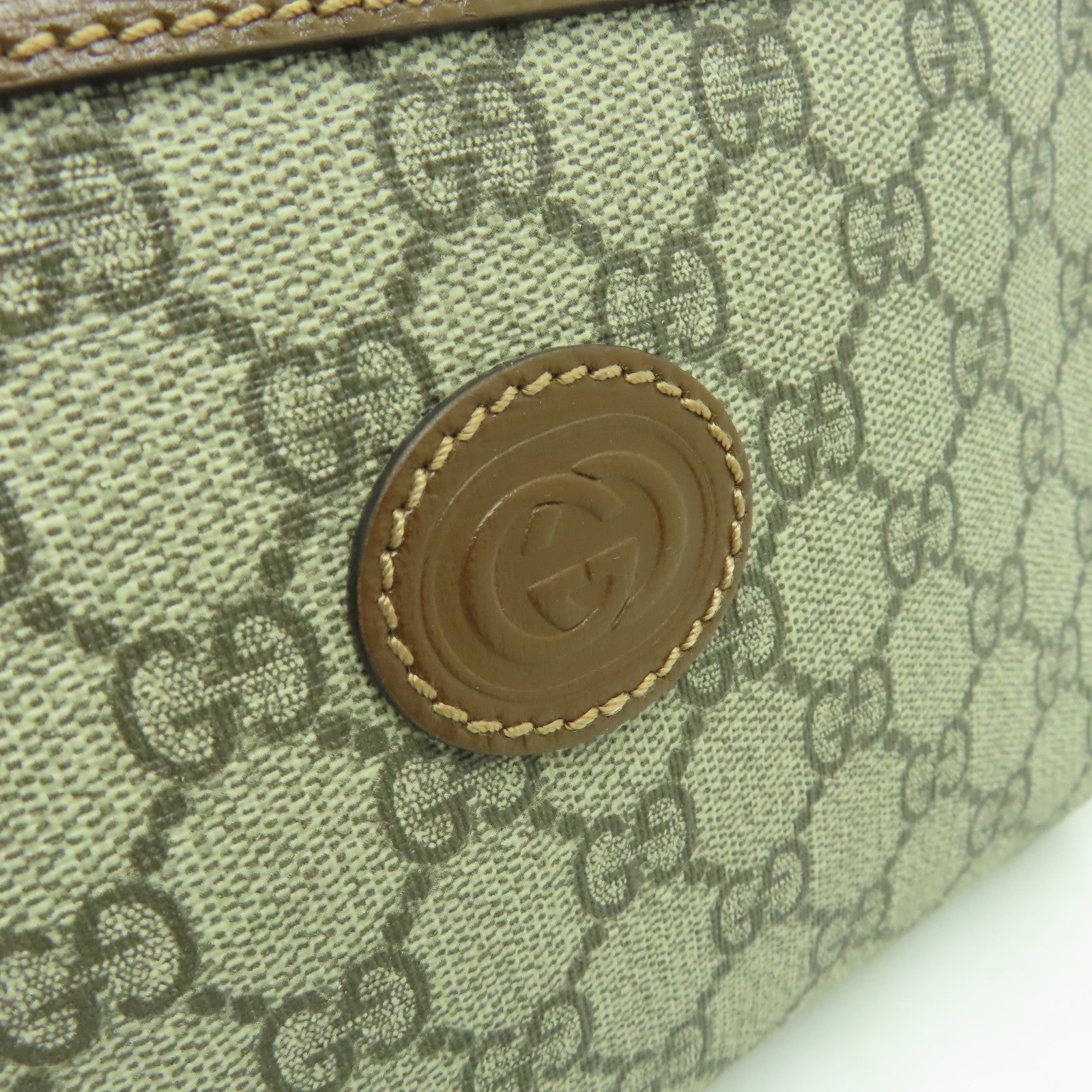 GUCCI 塗層帆布GG Supreme金扣肩背袋啡色