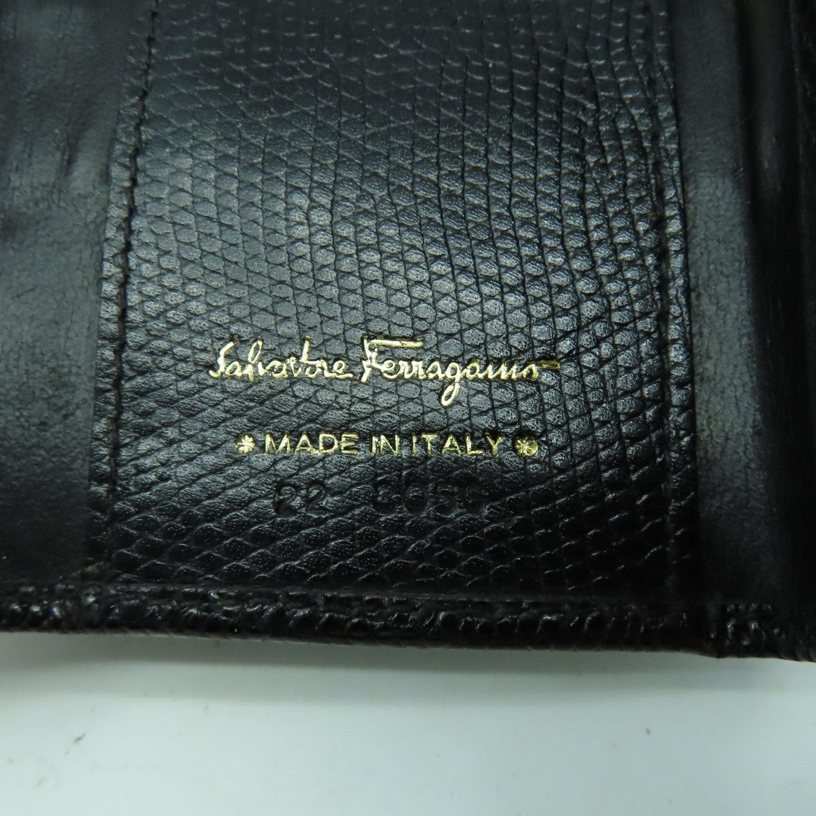 Salvatore Ferragamo 牛皮皮革Key Case金扣鎖匙包黑色