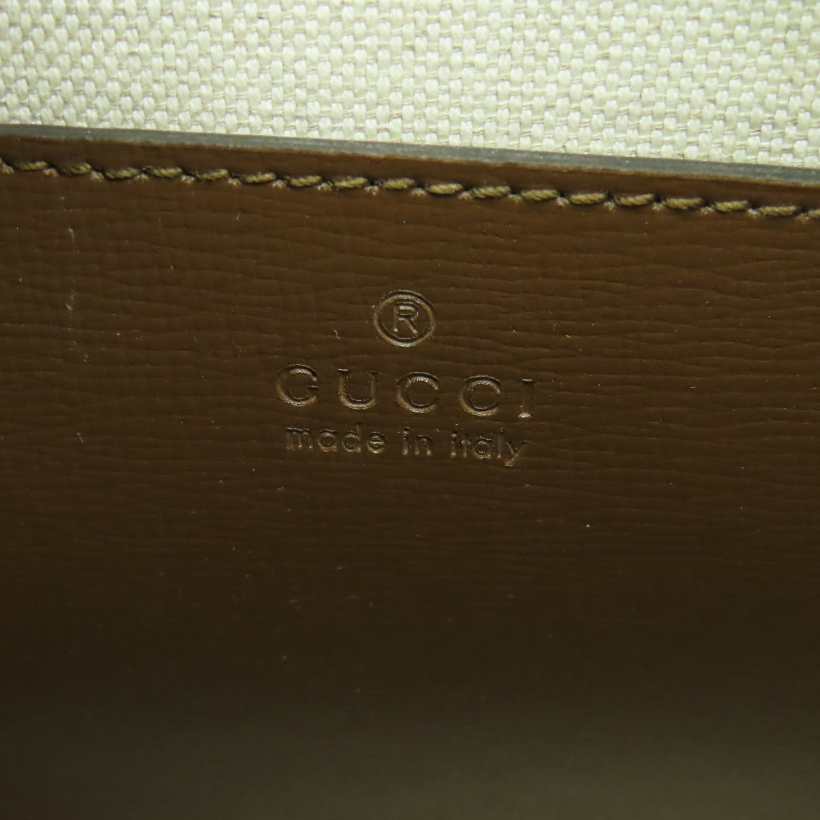 GUCCI 塗層帆布GG Supreme金扣肩背袋啡色