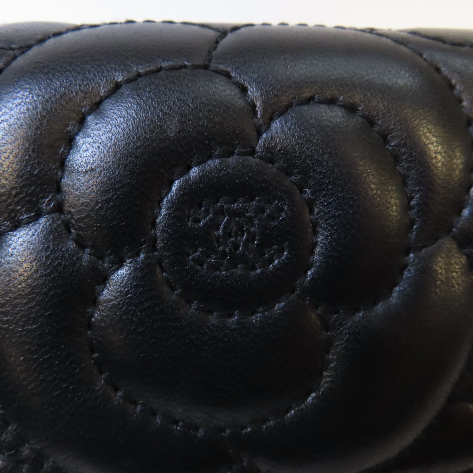 CHANEL 牛皮皮革Wallet銀扣錢包黑色