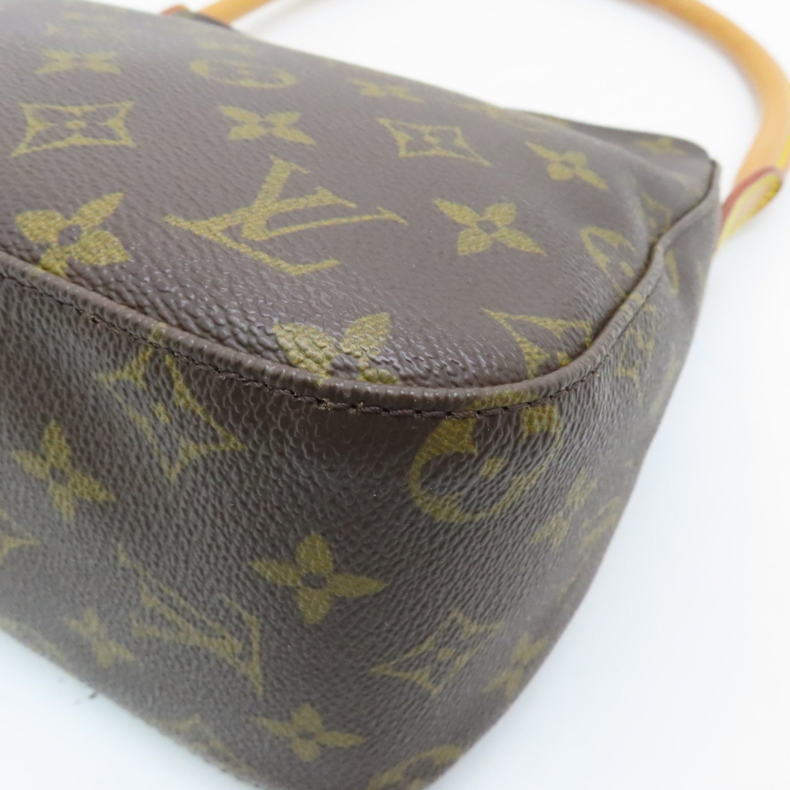 LOUIS VUITTON Monogram Looping MM Gold Buckle Shoulder Bag Brown