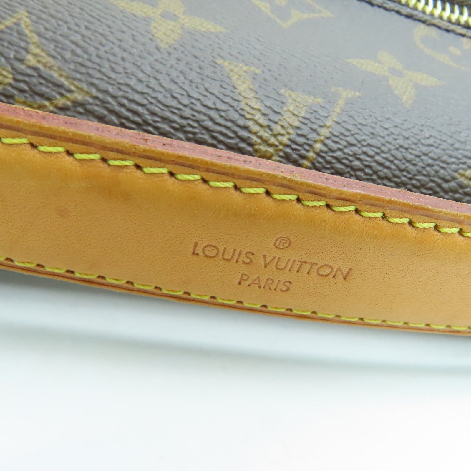 LOUIS VUITTON Monogram Pochette Metis Shoulder Bag Brown