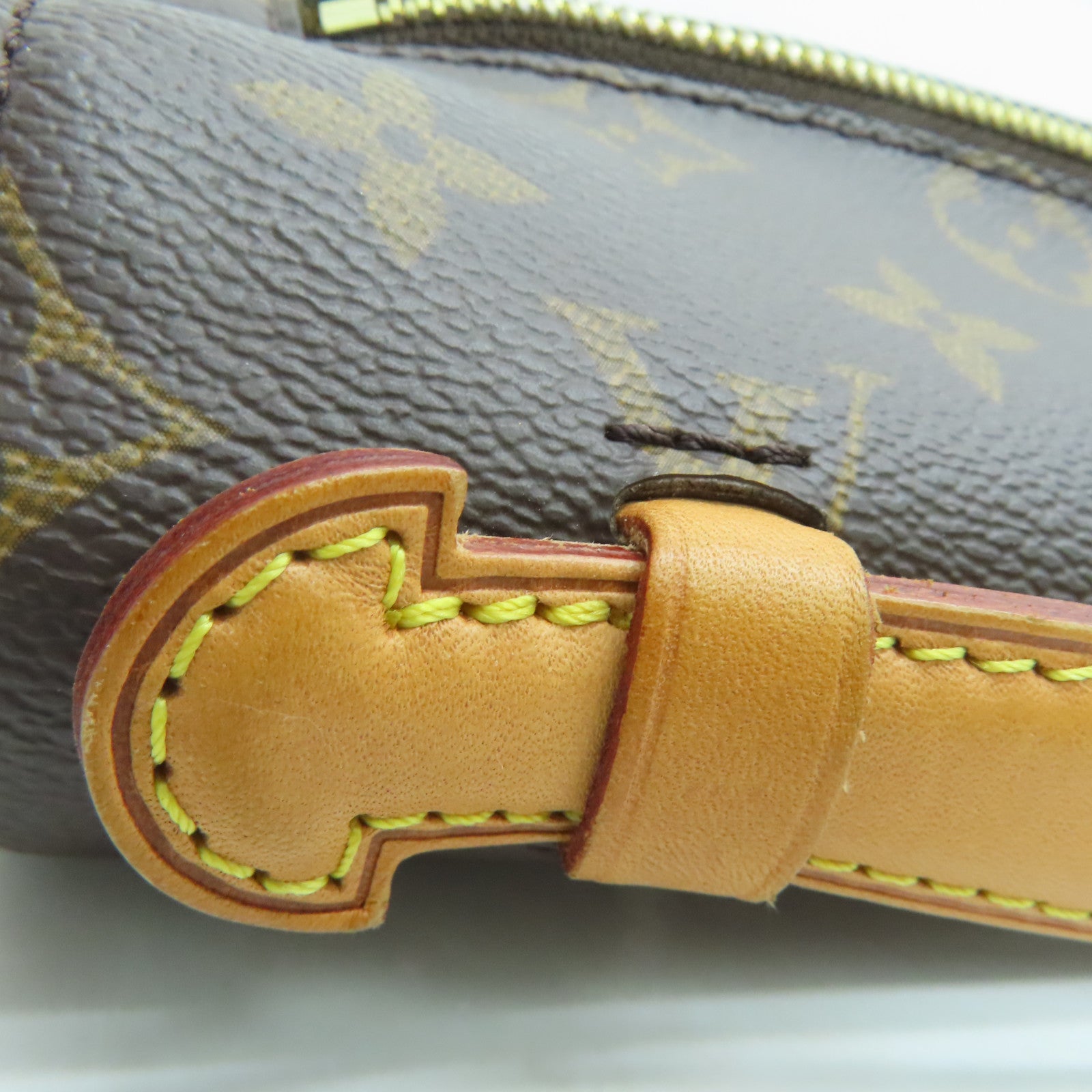 LOUIS VUITTON Monogram Pochette Metis Shoulder Bag Brown