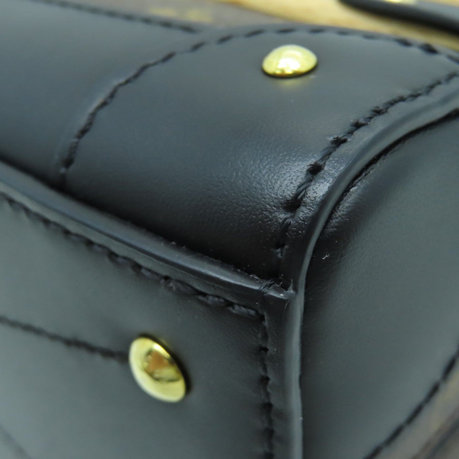 LOUIS VUITTON Monogram Trianon PM金扣手挽肩背兩用袋棕色/黑色