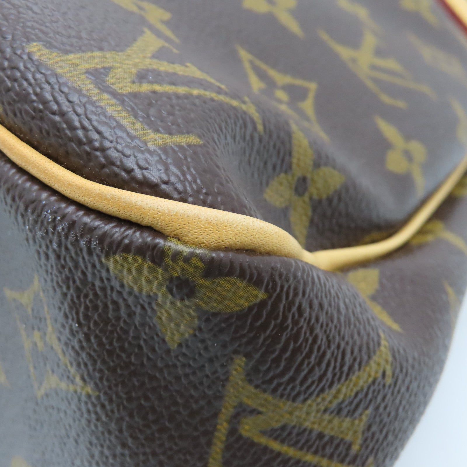 LOUIS VUITTON Monogram Batignolles Horizontal Gold Buckle Shoulder Bag Brown