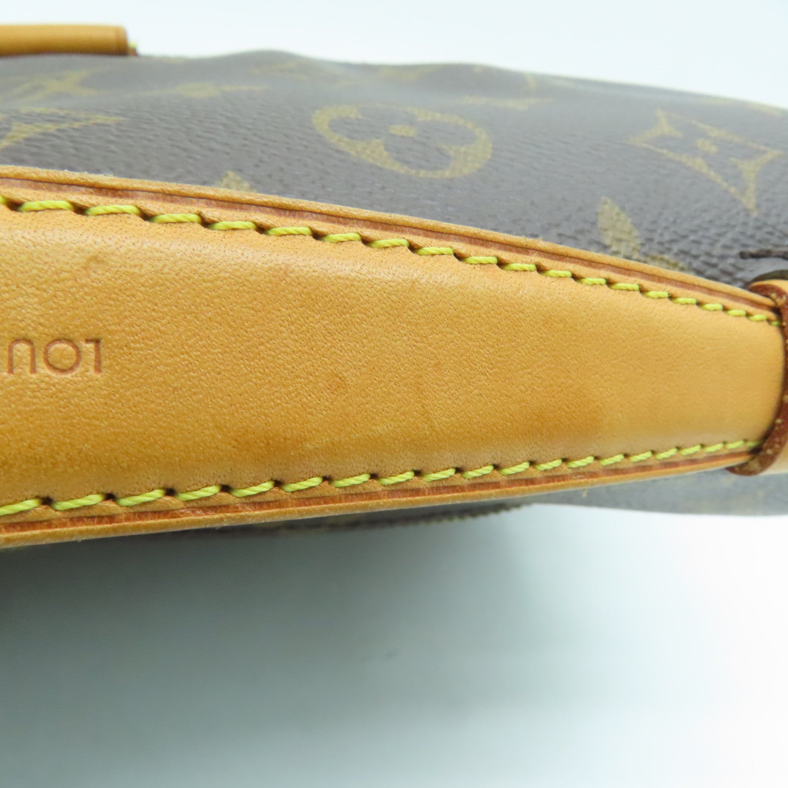 LOUIS VUITTON Monogram Pochette Metis Shoulder Bag Brown