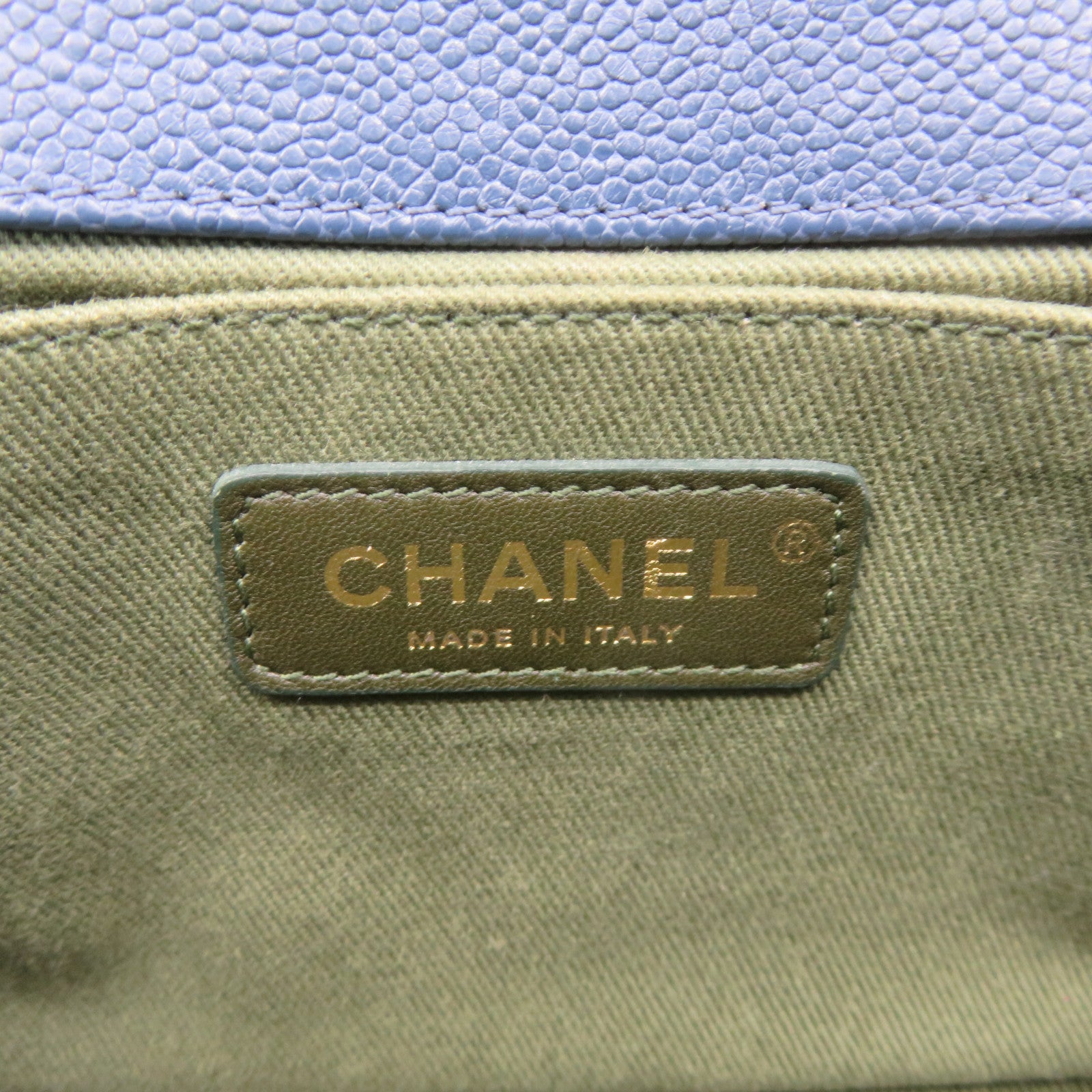 CHANEL 菱格Caviar皮革Boy Chanel Shoulder Bag金扣鏈帶肩背袋藍色