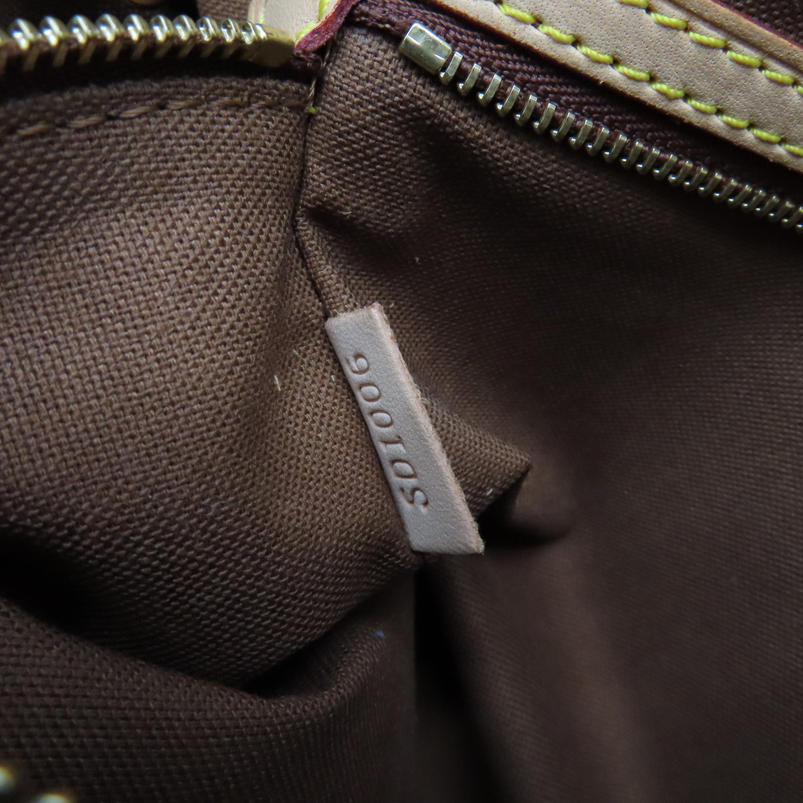 LOUIS VUITTON Monogram Batignolles Horizontal Gold Buckle Shoulder Bag Brown