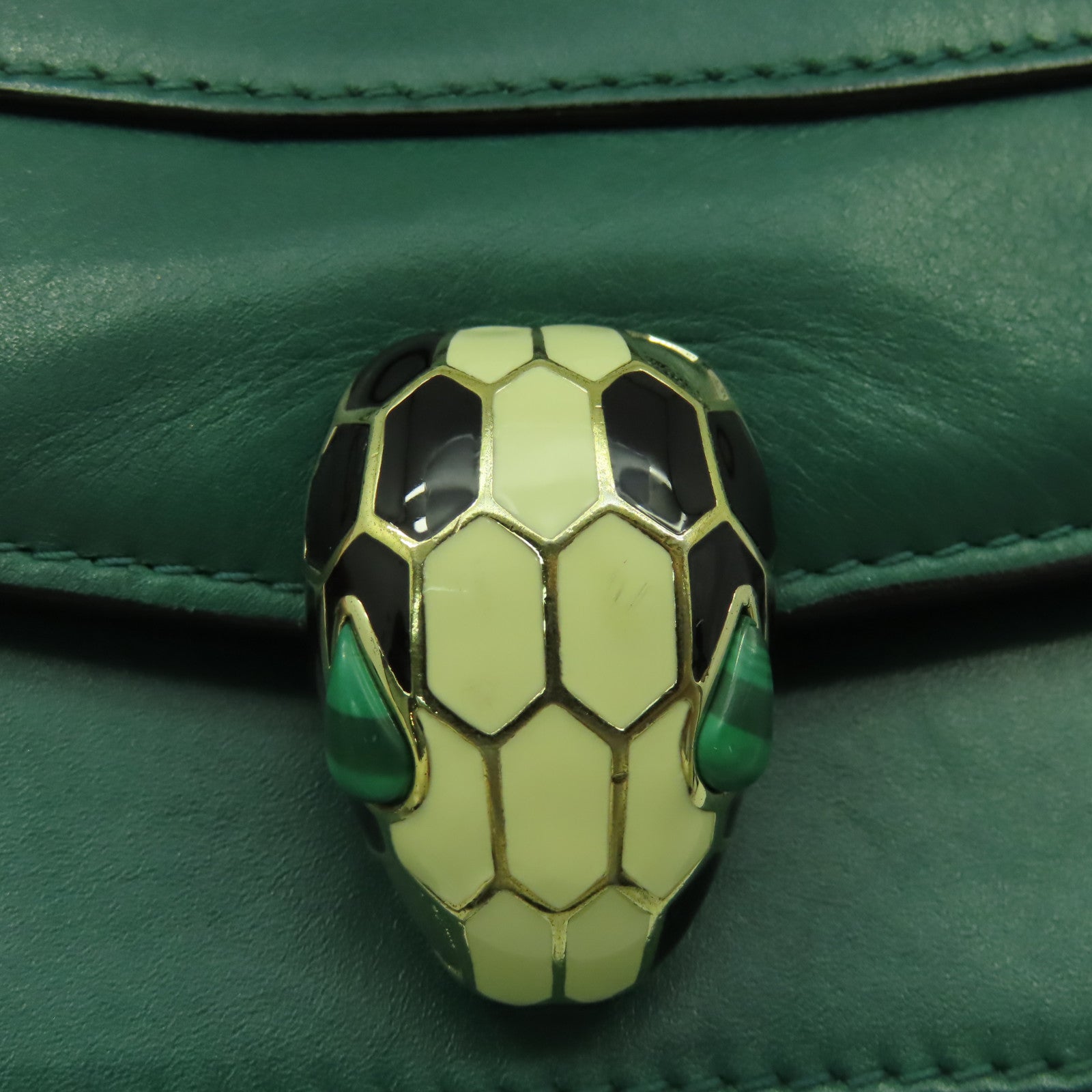 BVLGARI 牛皮皮革Serpenti Forever金扣鏈帶肩背袋綠色