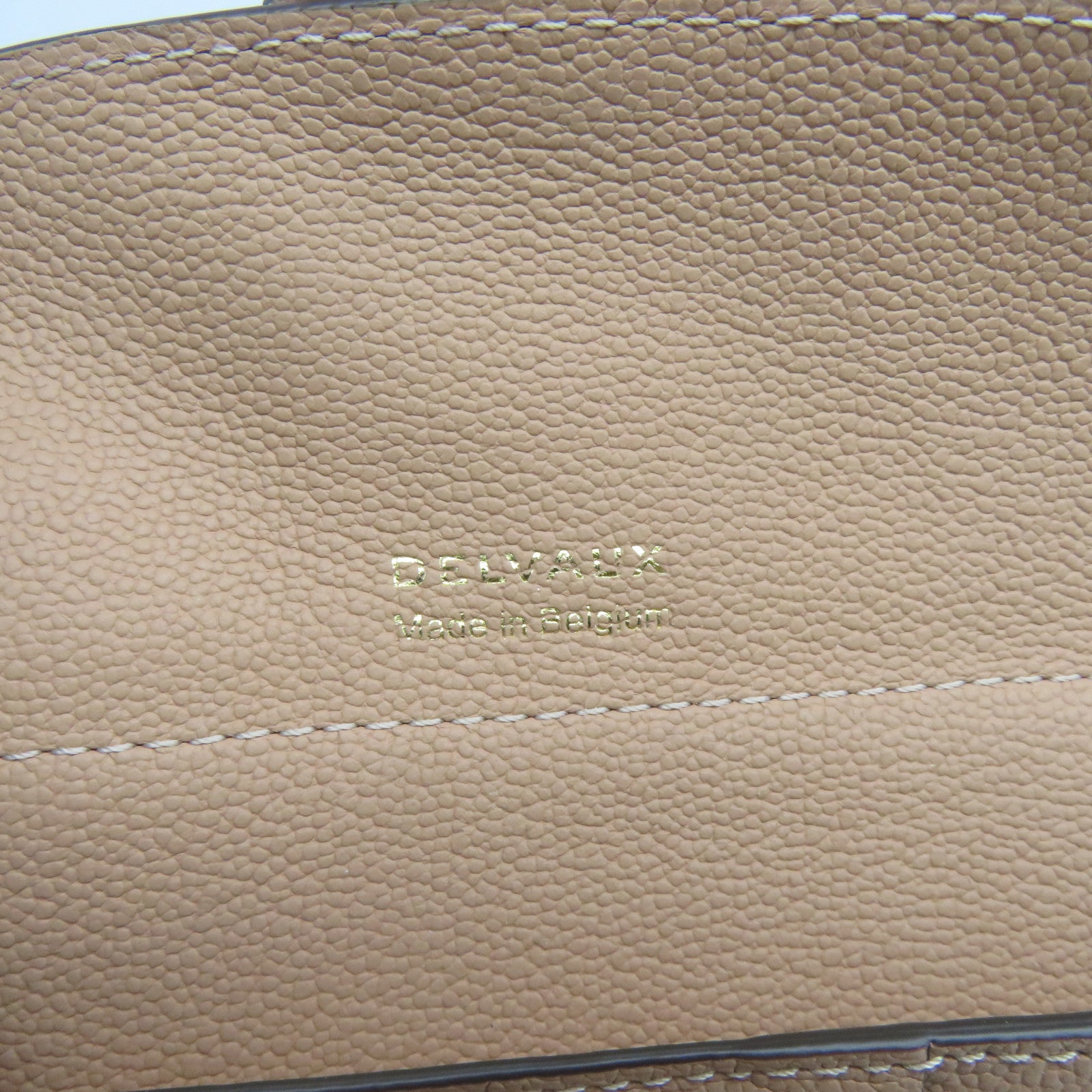 Delvaux 【激減優惠】牛皮皮革Folding Wallet金扣錢包杏色