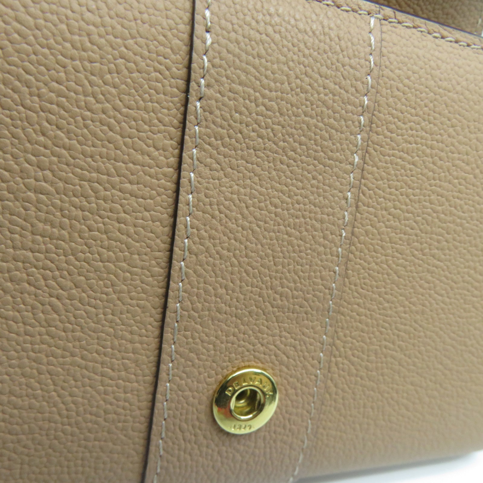Delvaux 【激減優惠】牛皮皮革Folding Wallet金扣錢包杏色