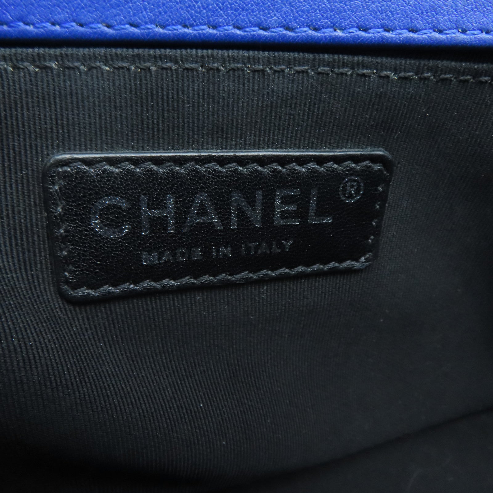 CHANEL Diamond Patent Leather Chanel Boy 25cm Silver Buckle Chain Shoulder Bag Blue