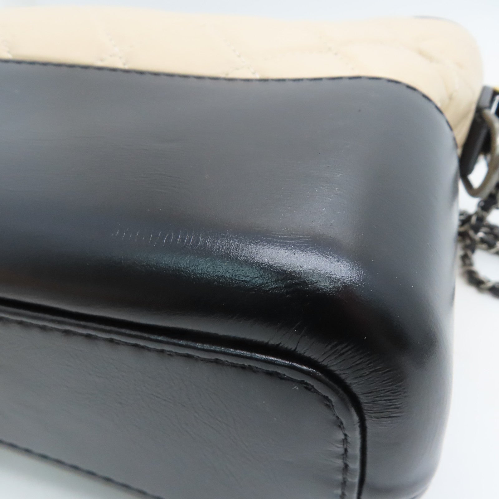 CHANEL 菱格牛皮皮革Gabrielle Large Hobo鏈帶肩背袋米色黑色