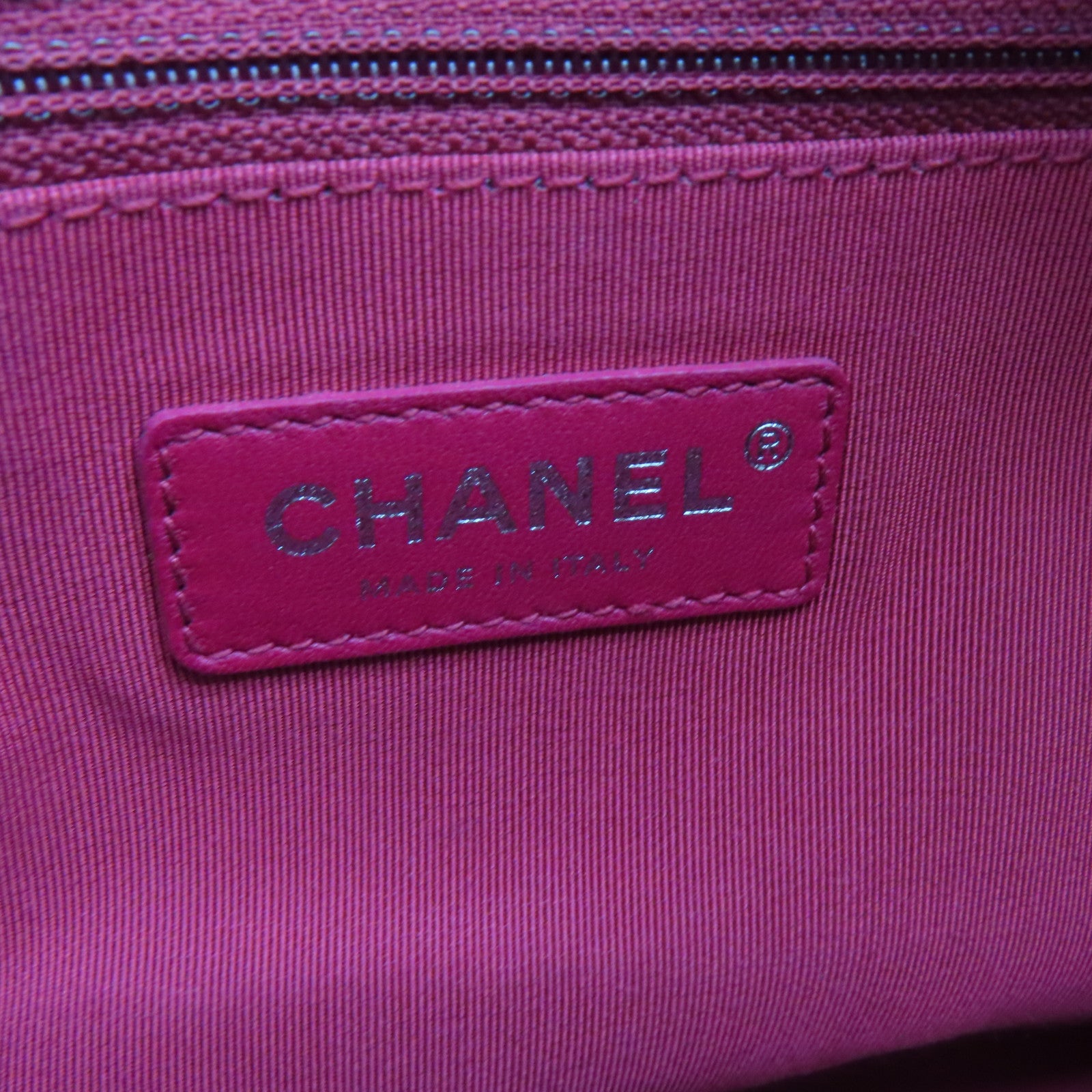 CHANEL 菱格牛皮皮革Gabrielle Large Hobo鏈帶肩背袋米色黑色
