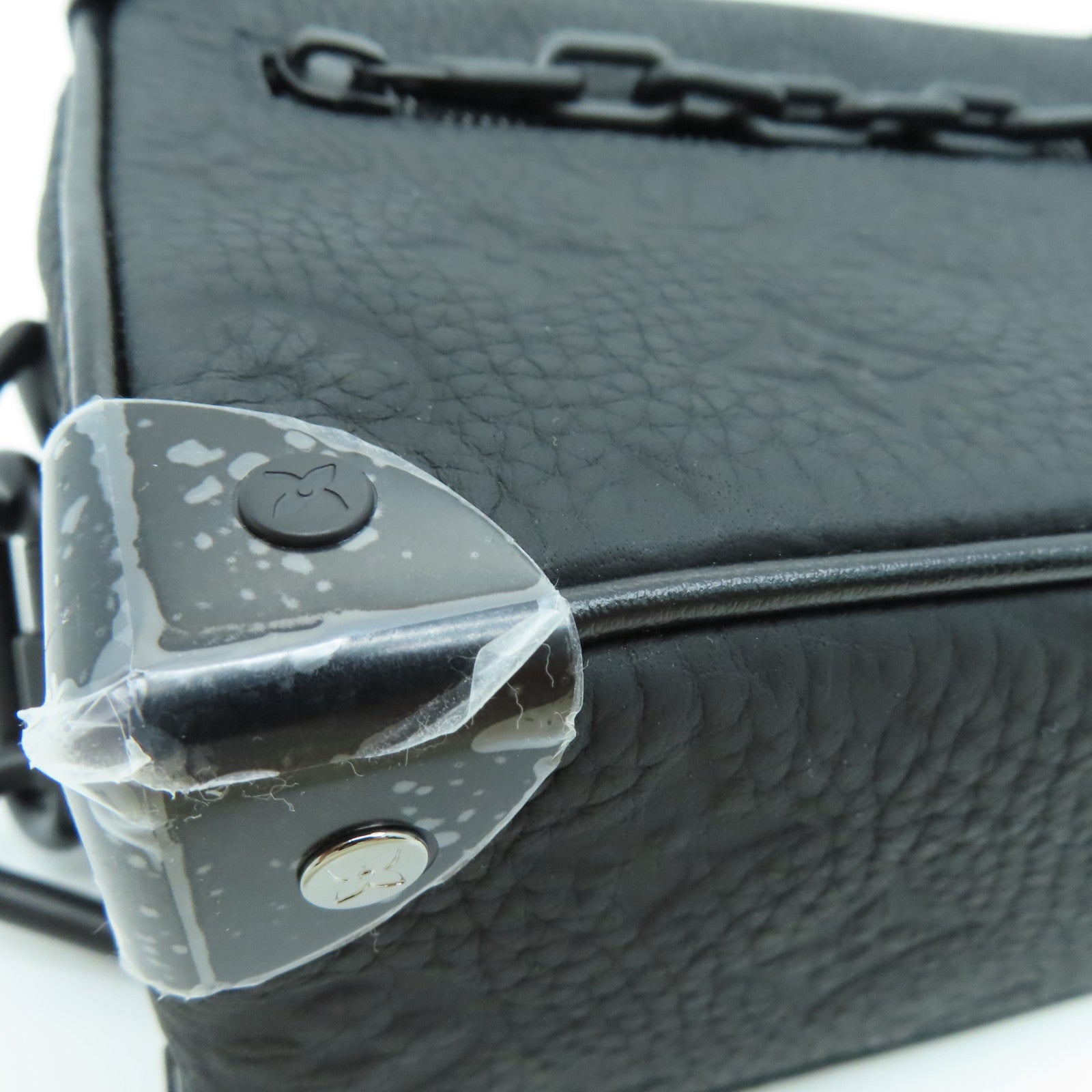 LOUIS VUITTON Monogram Mini Soft Trunk One Shoulder肩背袋黑色