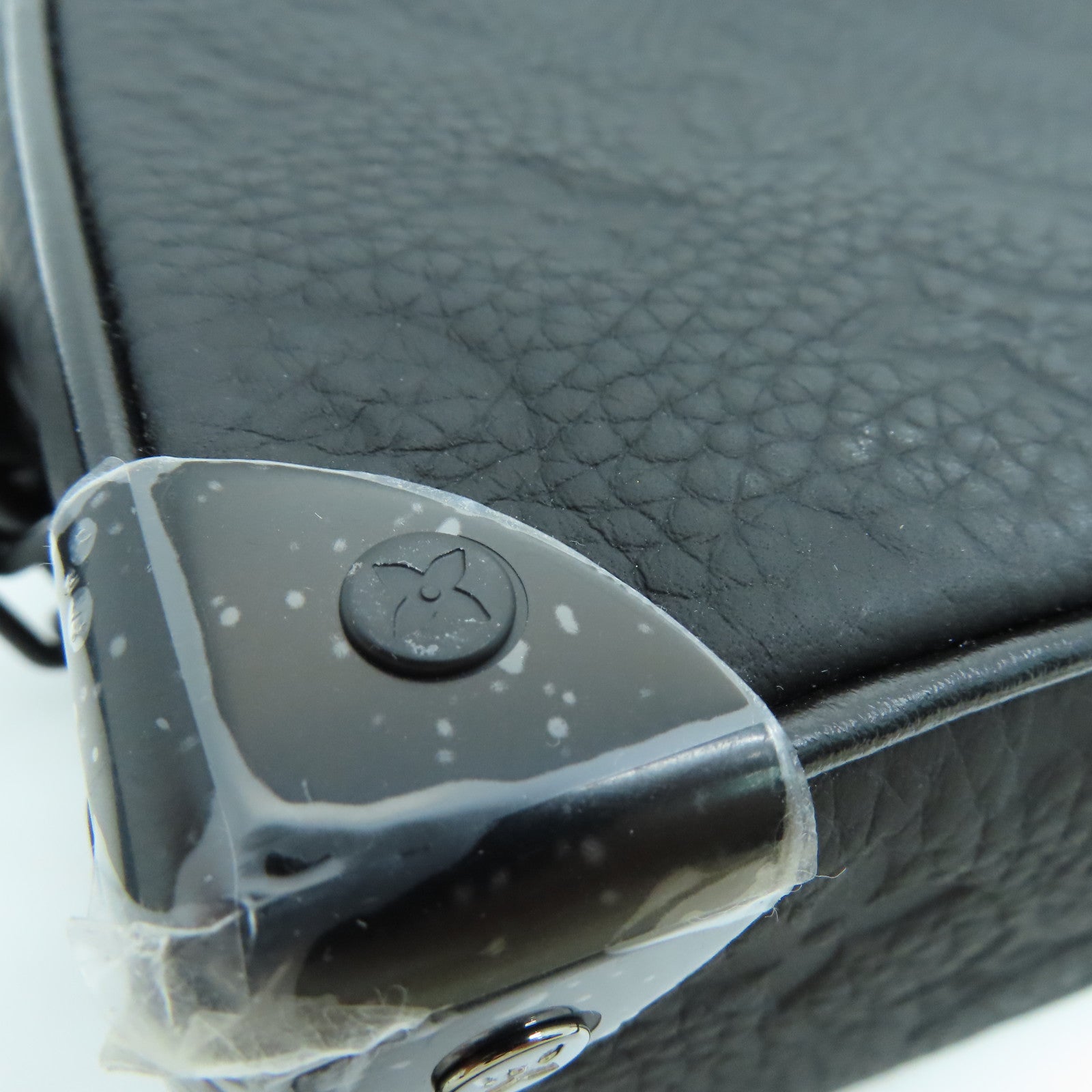 LOUIS VUITTON Monogram Mini Soft Trunk One Shoulder肩背袋黑色