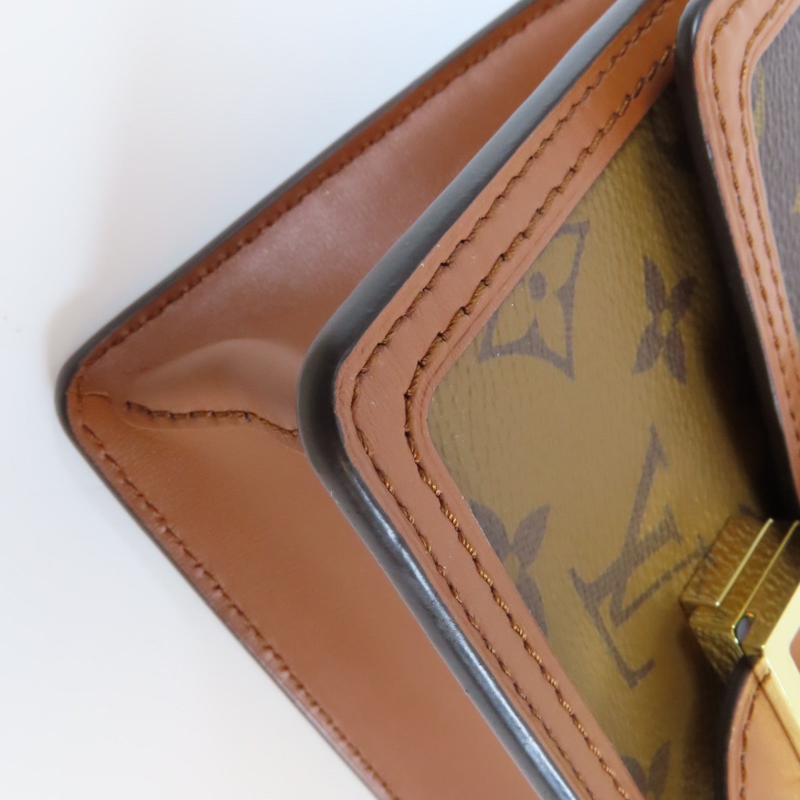 LOUIS VUITTON Monogram Reverse Dauphine金扣鏈帶肩背袋啡色