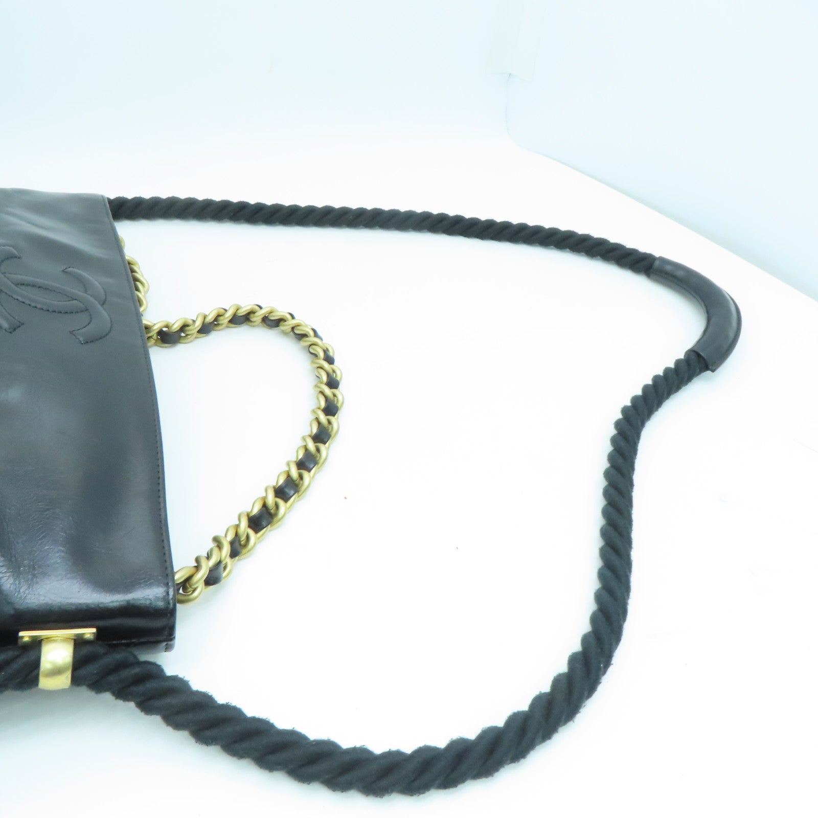CHANEL 【激減優惠】菱格皮革Shoulder Bag金扣肩背袋黑色