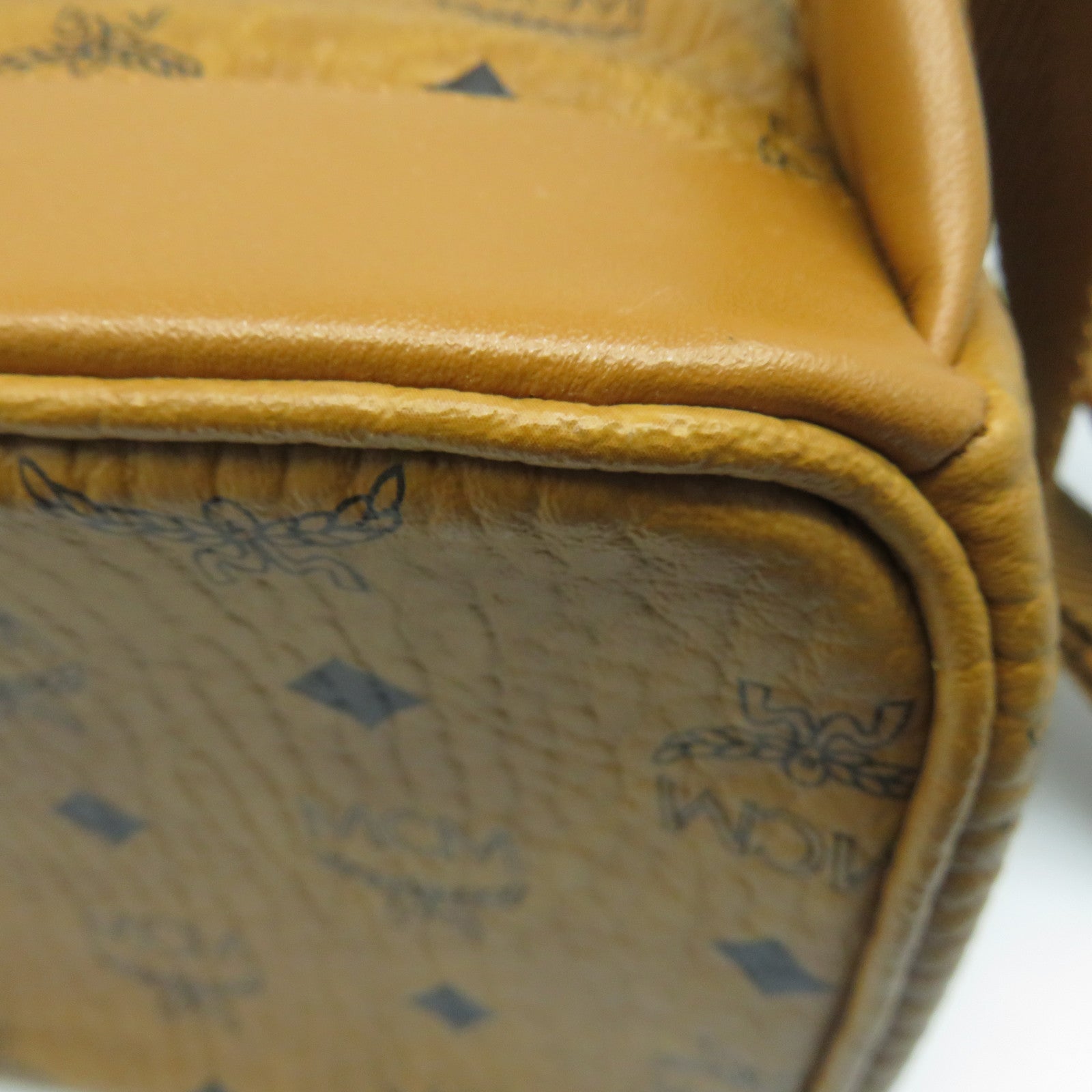 MCM 【激減優惠】牛皮皮革Backpack金扣背包啡色