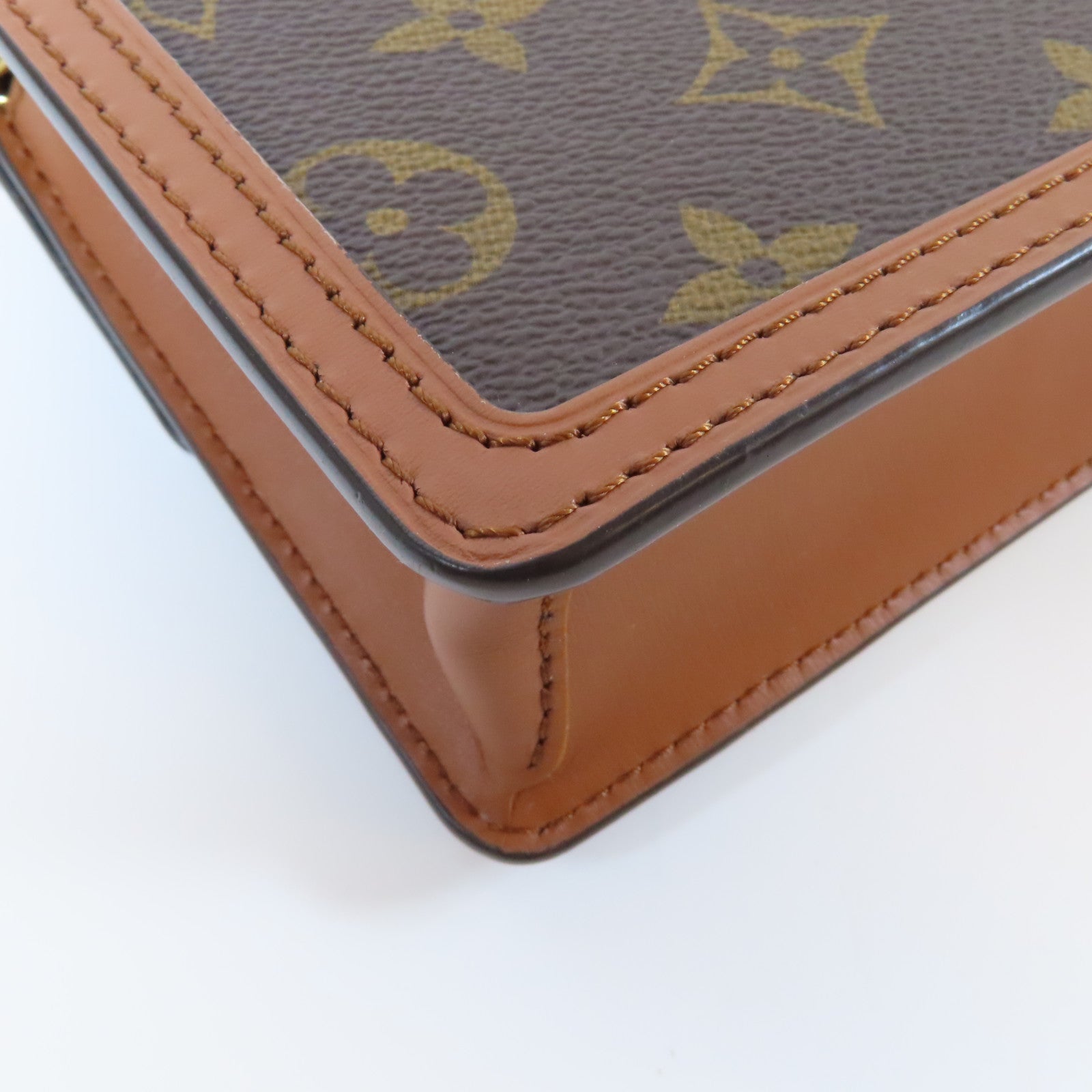 LOUIS VUITTON Monogram Reverse Dauphine金扣鏈帶肩背袋啡色