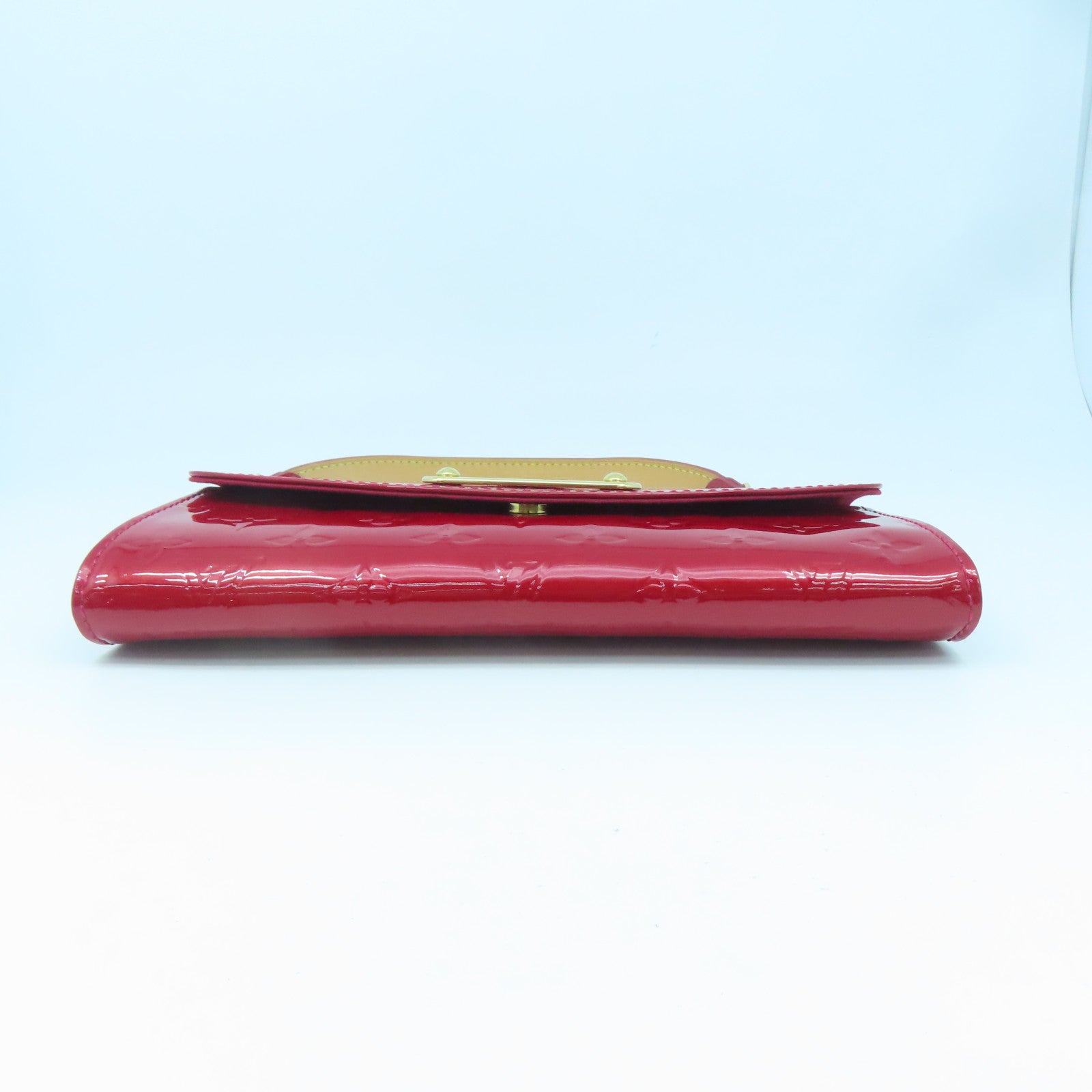 LOUIS VUITTON Monogram Vernis Sunset Boulevard Gold Buckle Shoulder Bag Red