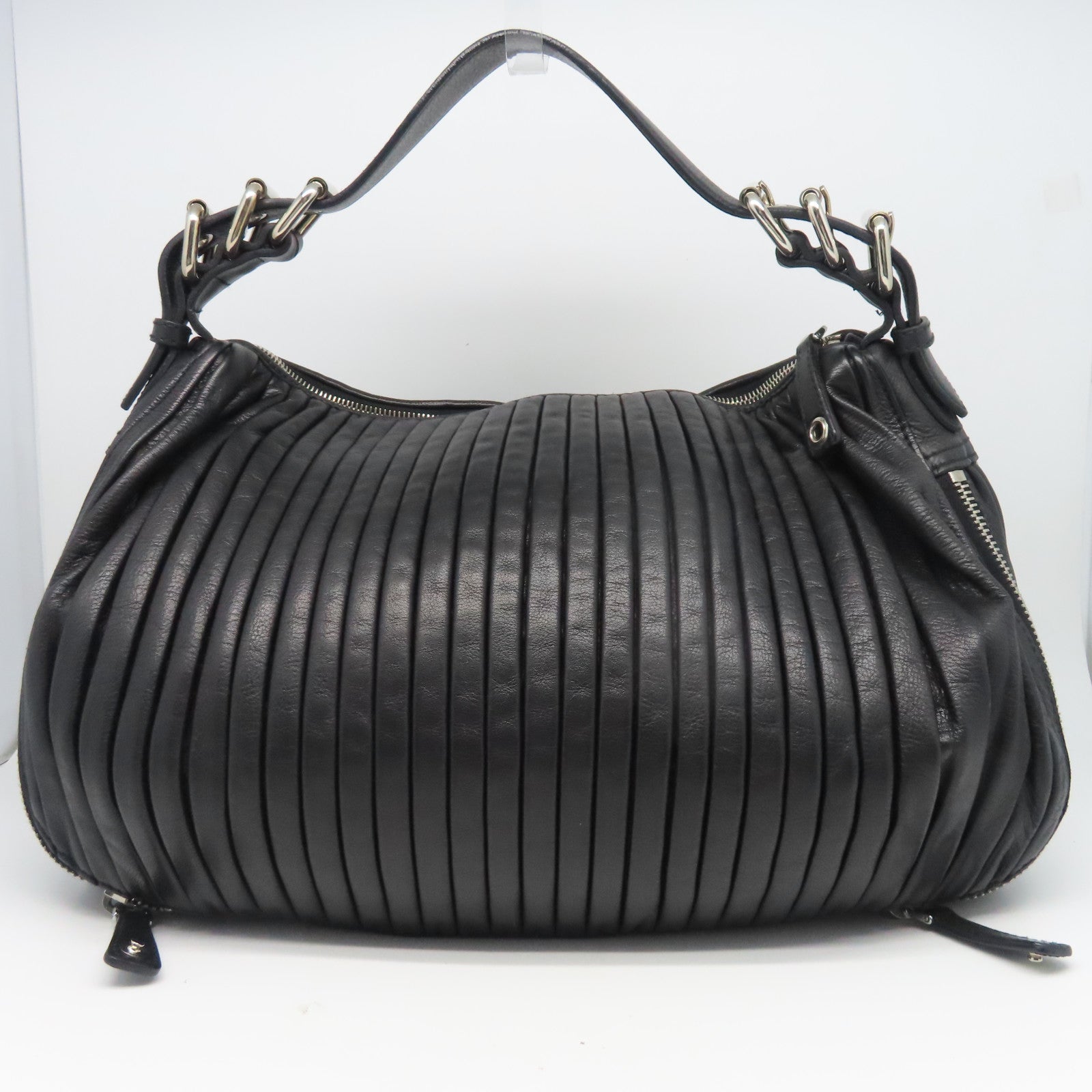 Miu Miu 牛皮皮革Tote Bag銀扣手挽袋黑色