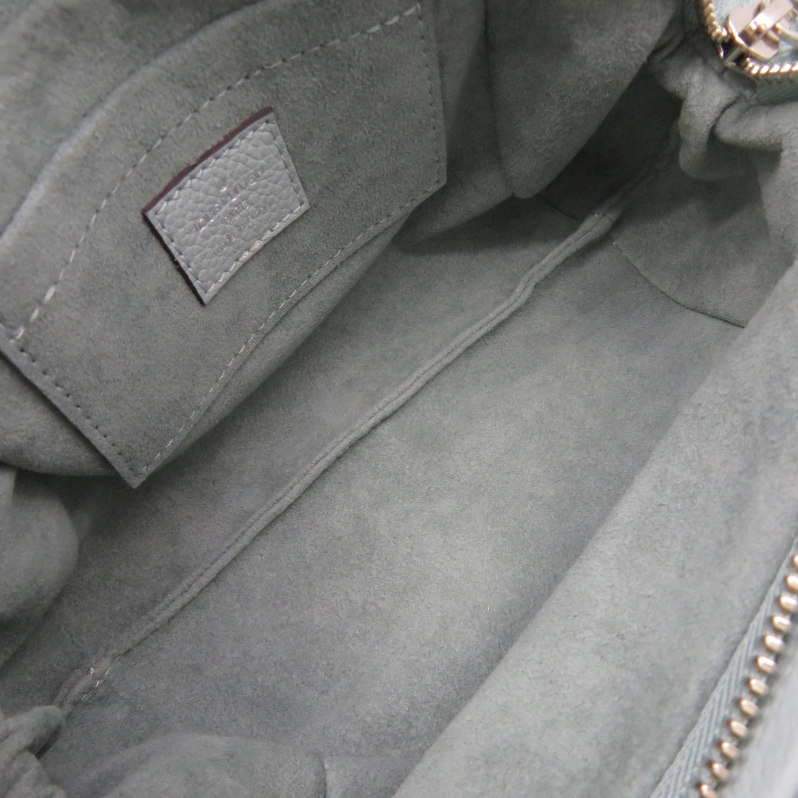 LOUIS VUITTON 【激減優惠】Mahina Scala Mini Pouch Shoulder Bag淺藍色