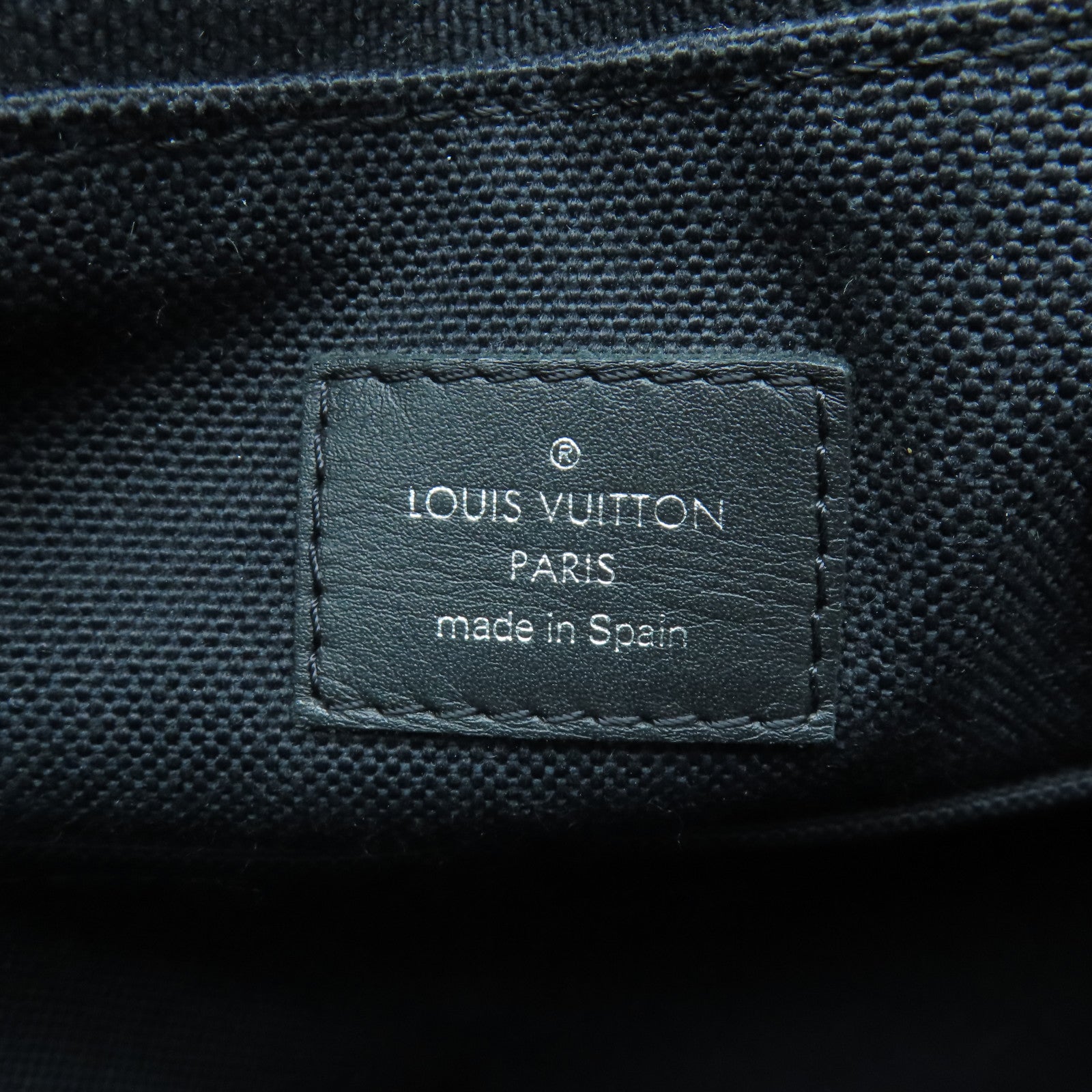 LOUIS VUITTON 牛皮皮革Canyon Messenger MM銀扣肩背袋啡色