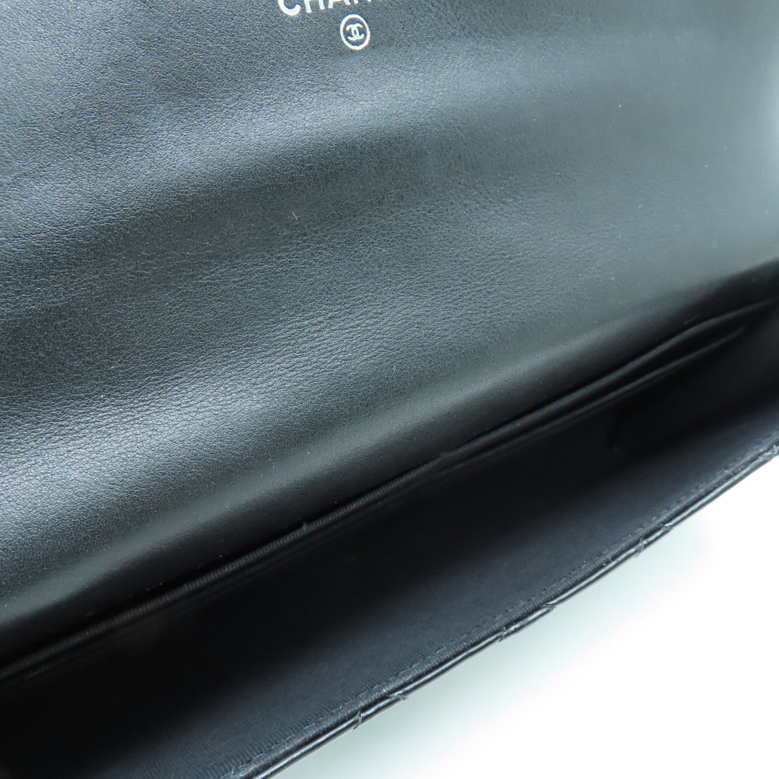CHANEL 菱格漆皮皮革Long Wallet银扣长钱包黑色