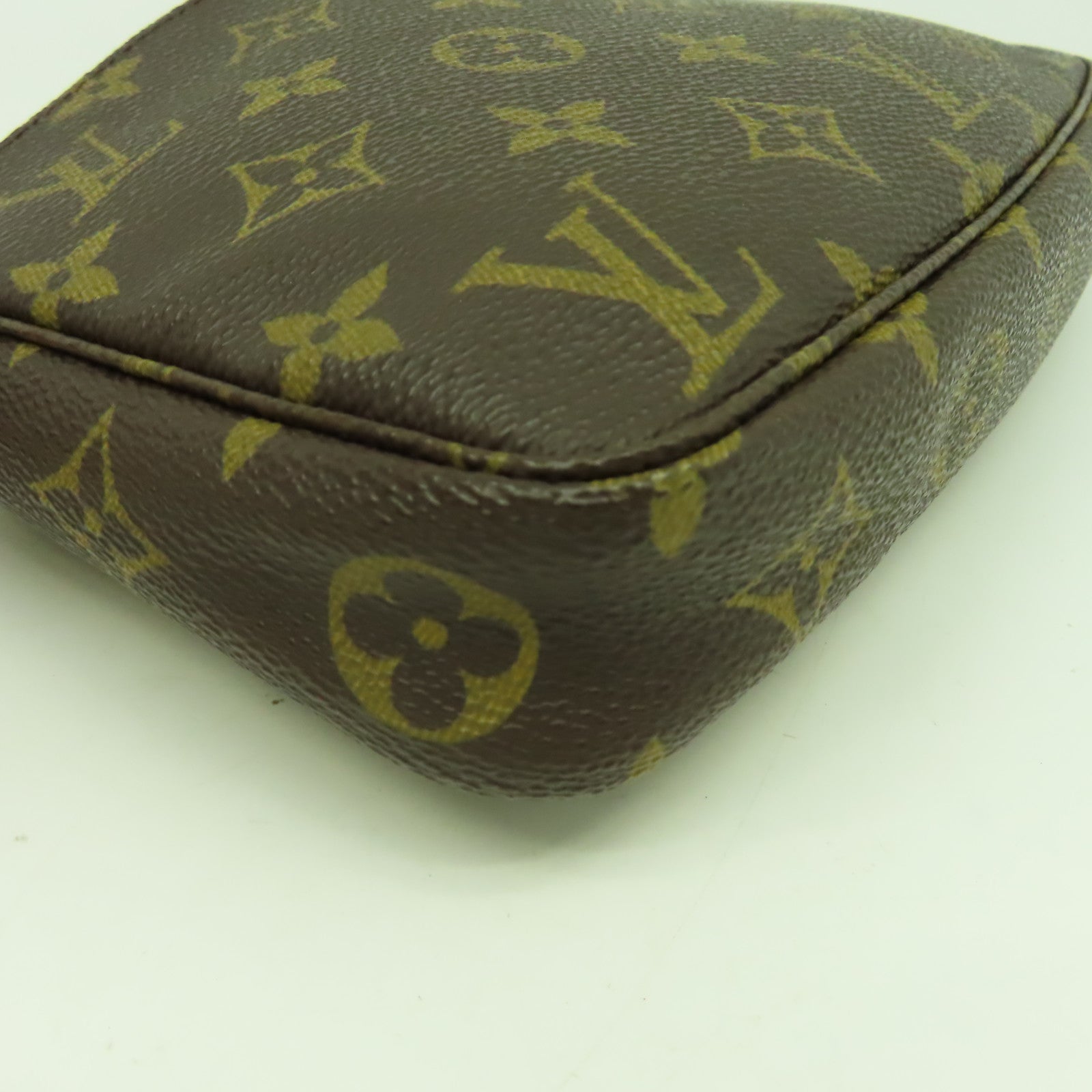 LOUIS VUITTON Monogram Accessories Pouch金扣手挽袋啡色